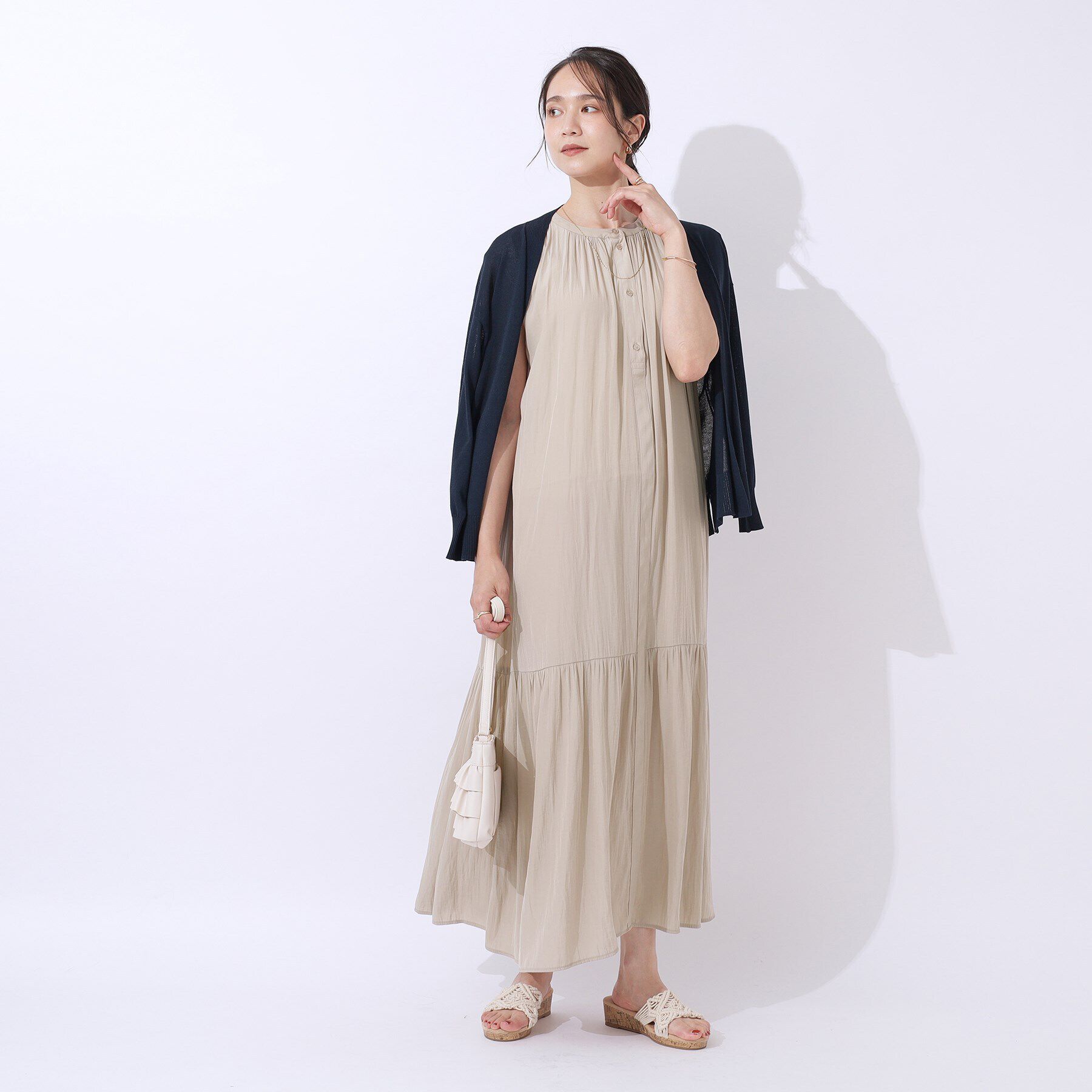 SHOO･LA･RUE「柔らかで上品な光沢感　バンドカラー ティアードワンピース」|ワンピース|