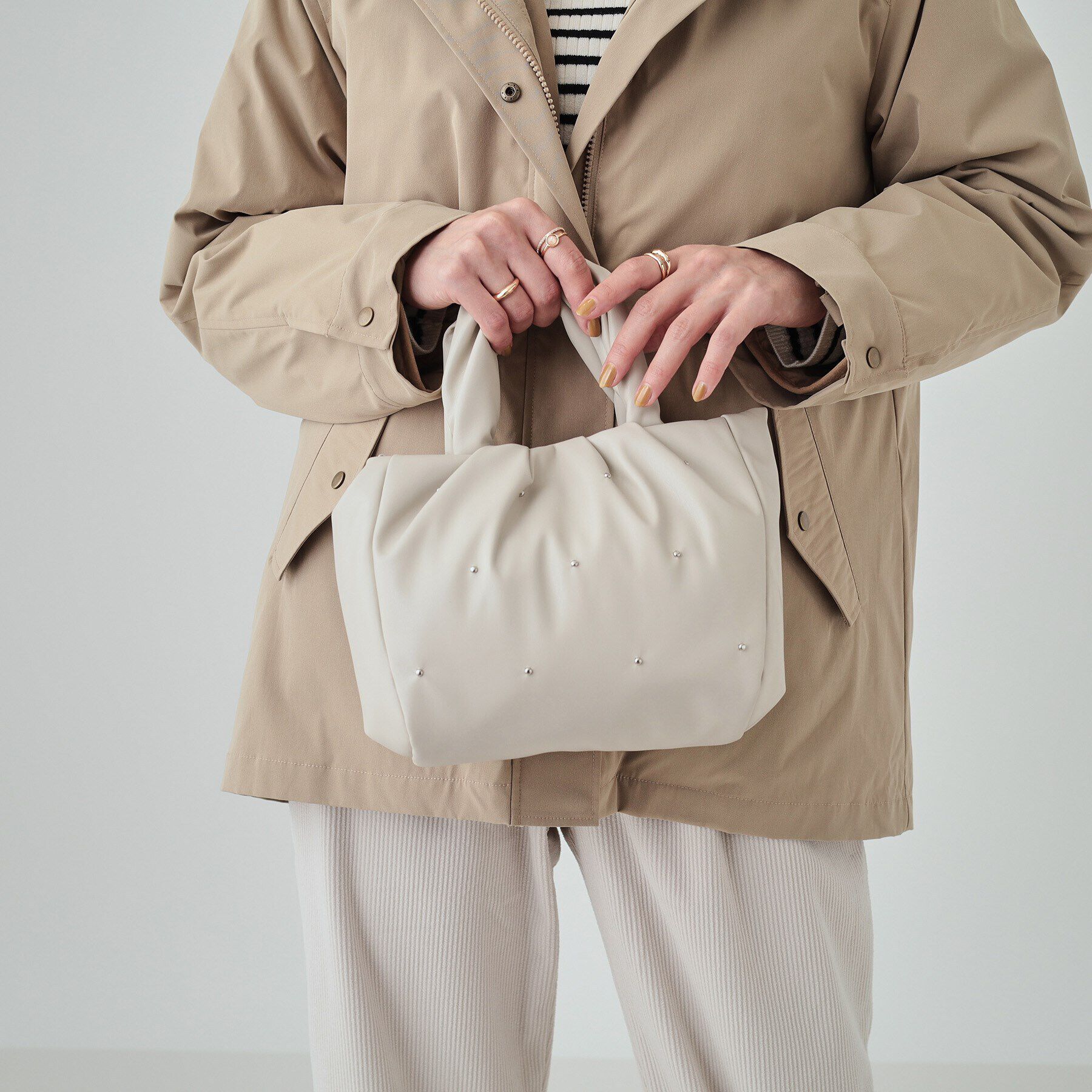 SHOO･LA･RUE「【2WAY】むぎゅっとしたフォルムがたまらまい ひねりハンドルスタッズミニトート」|トートバッグ|