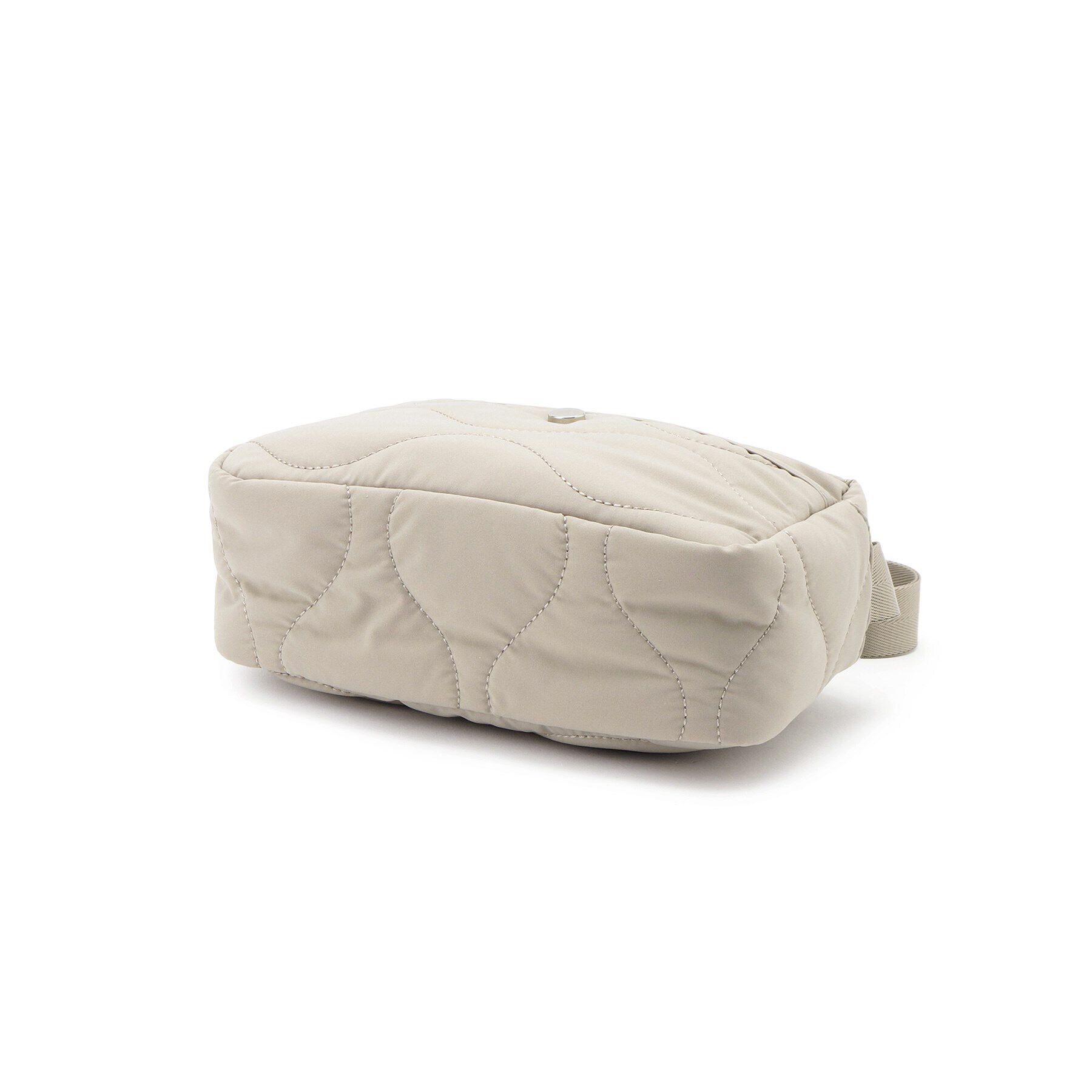 SHOO･LA･RUE「レジャーや旅行にも キルトスクエアショルダーバッグ」|ショルダー・メッセンジャー|