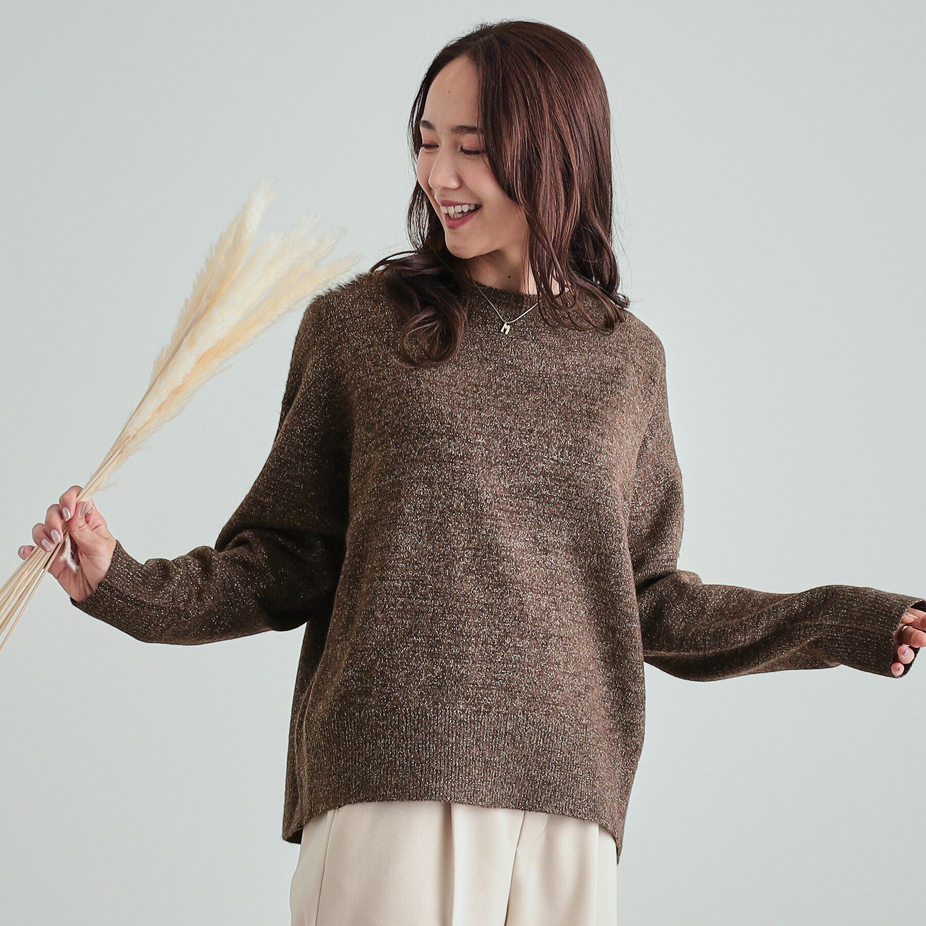 SHOO･LA･RUE「【S-LL】さりげないラメで大人上品に クルーネックニット」|ニット・セーター|ブラウン(043)