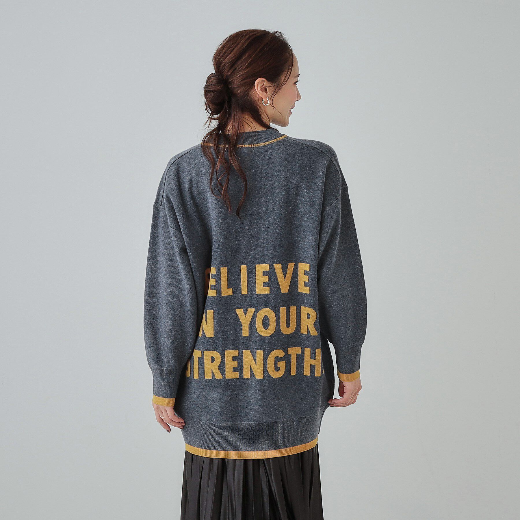 SHOO･LA･RUE「【S-LL】バックロゴがアクセント もちもちやわらかニットチュニック」|チュニック|