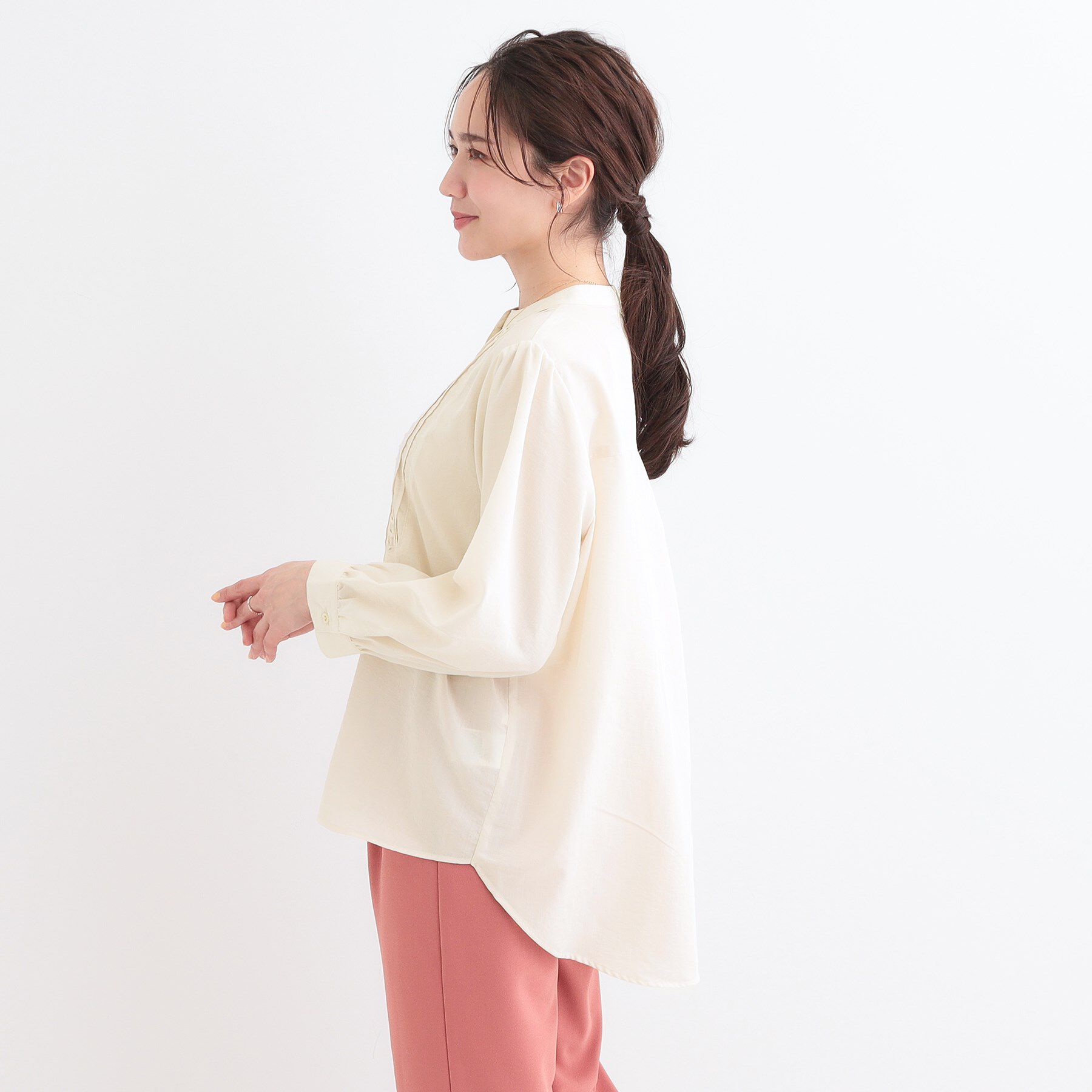 SHOO･LA･RUE「【S-LL】お顔周りを華やかに おりがみタックブラウス」|シャツ・ブラウス|