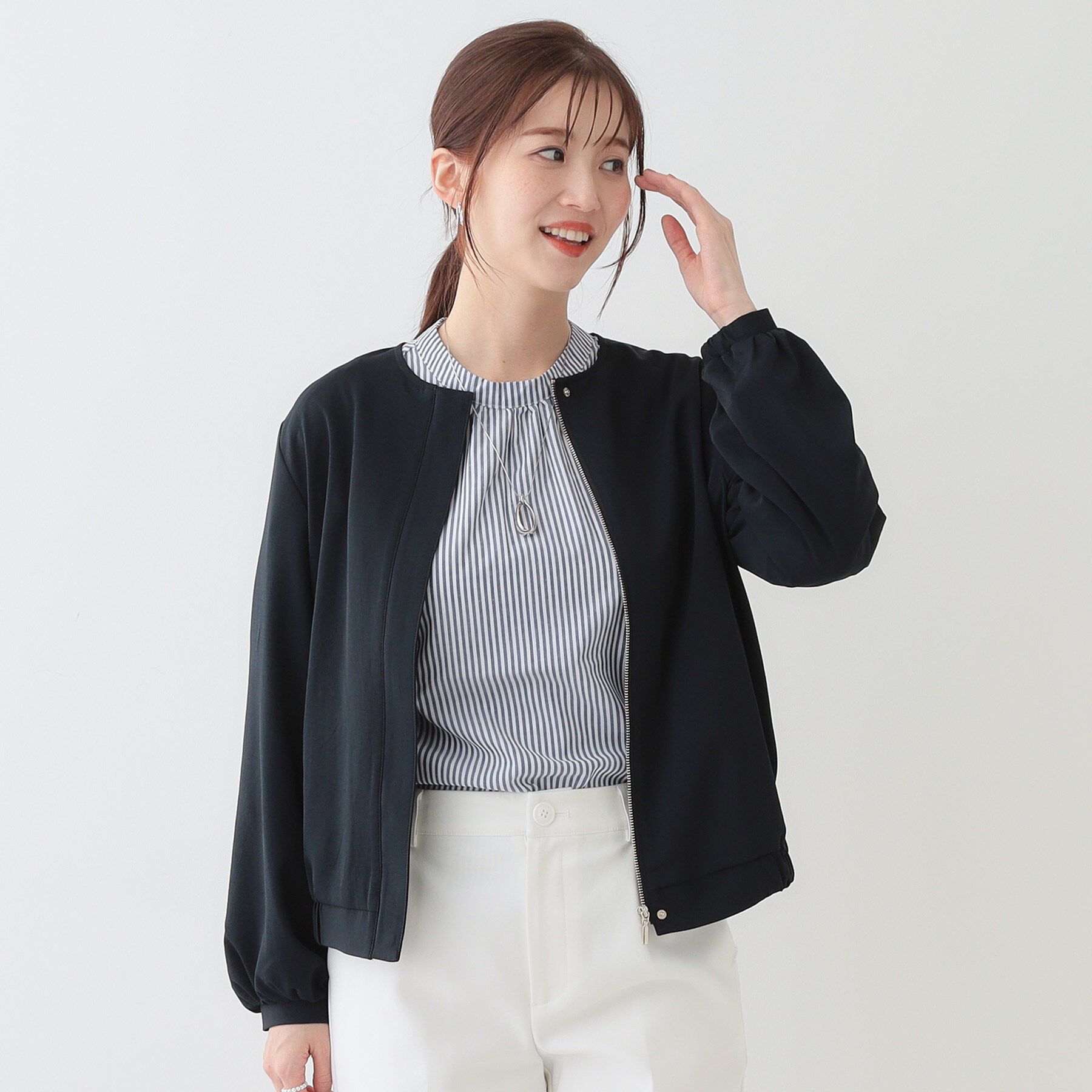 SHOO･LA･RUE「さらっと羽織れる ノーカラーブルゾン」|ブルゾン・スタジャン|