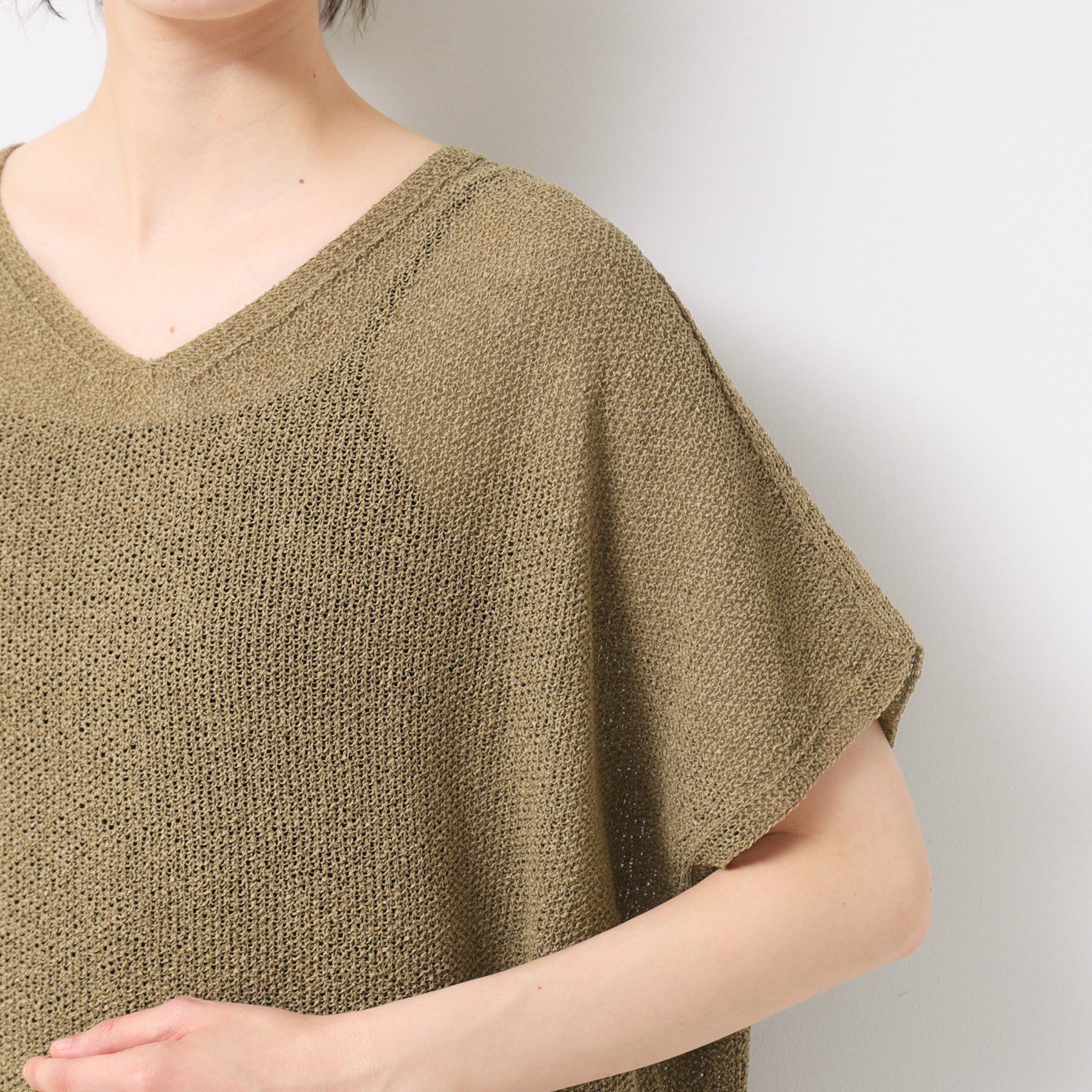 Dessin「【日本製・洗える】シームレスラインVネックニット」|ニット・セーター|