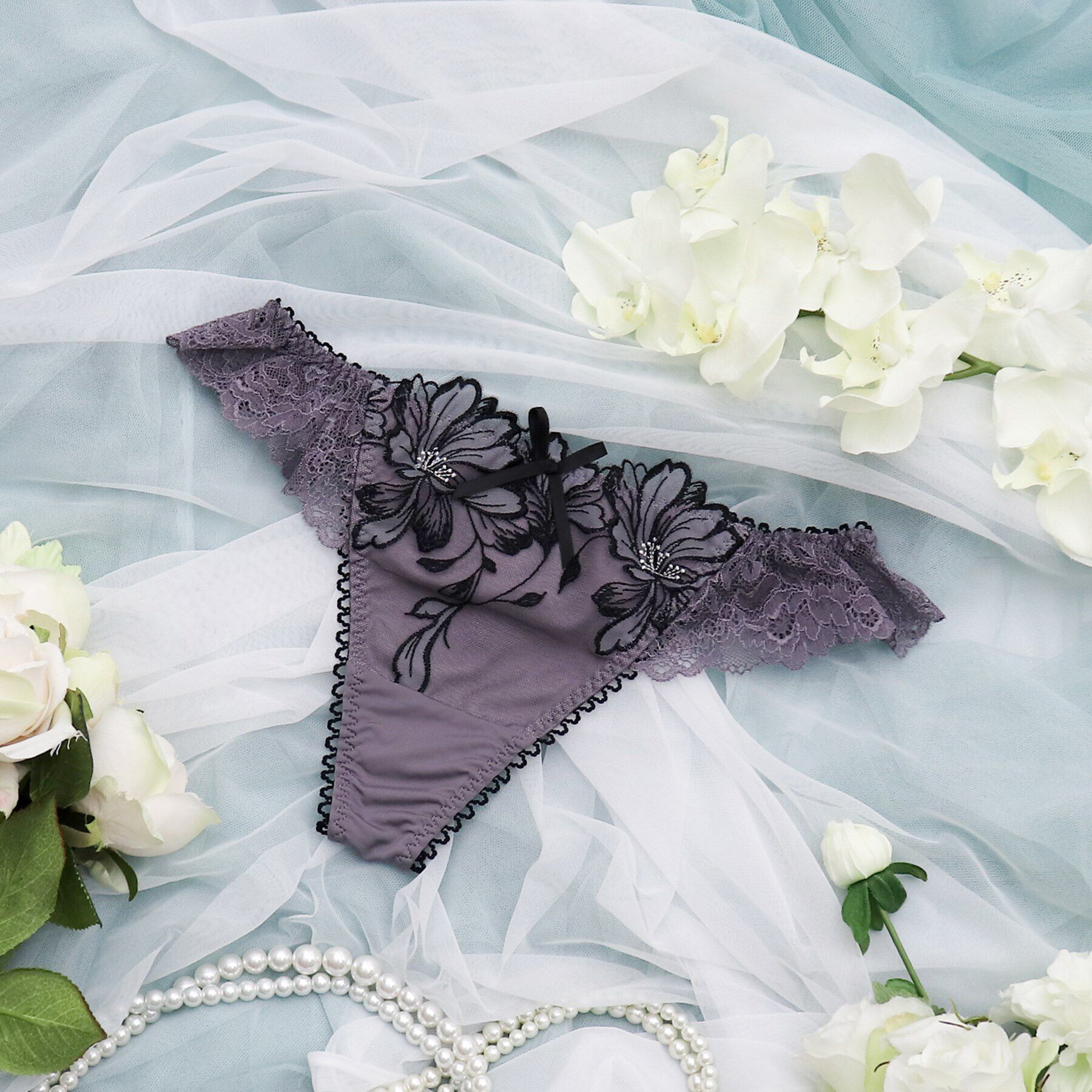 Risa Magli「メラニー Tバックショーツ」|インナー|グレー(010)