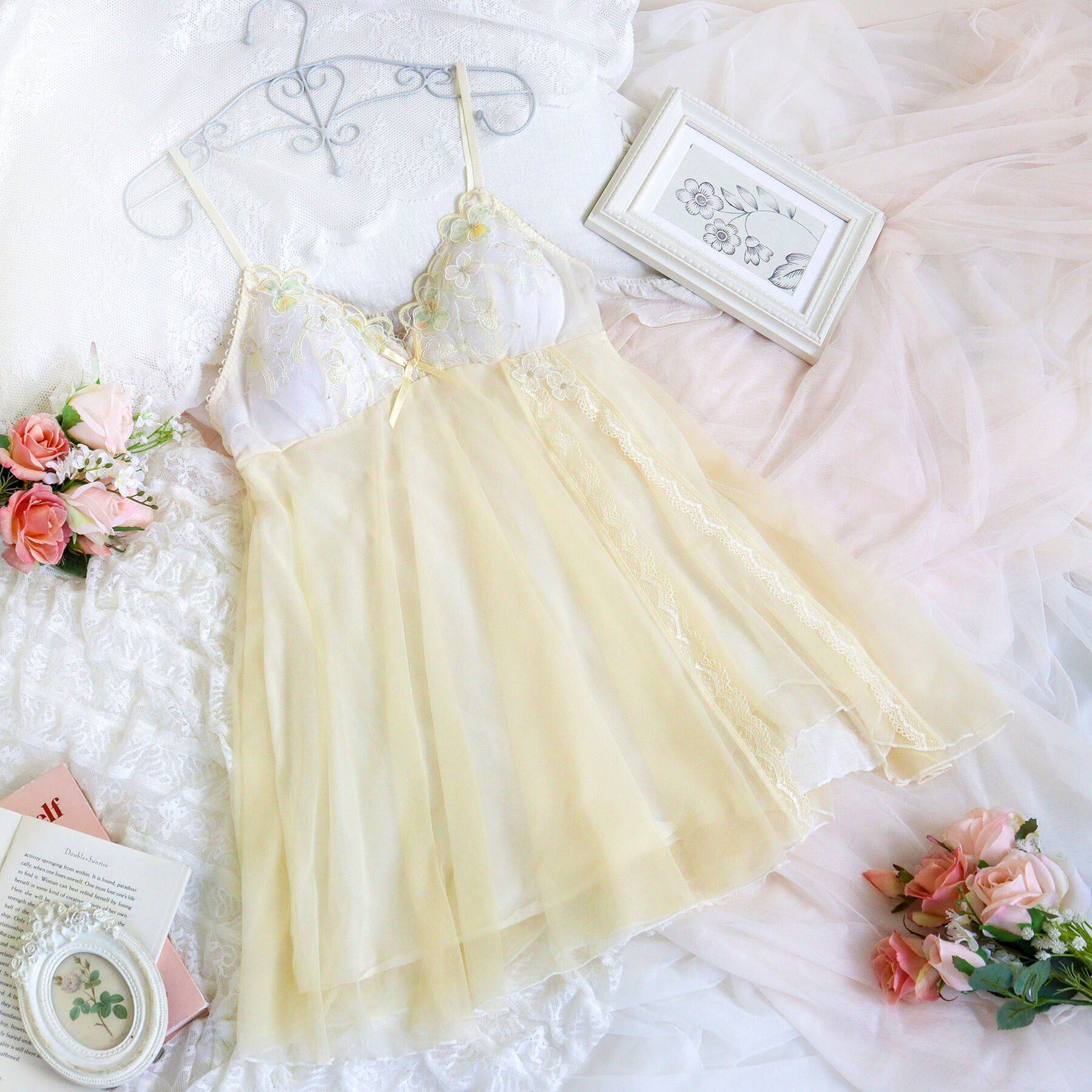 Risa Magli「マティア カップ付スリップ」|キャミソール|イエロー(032)