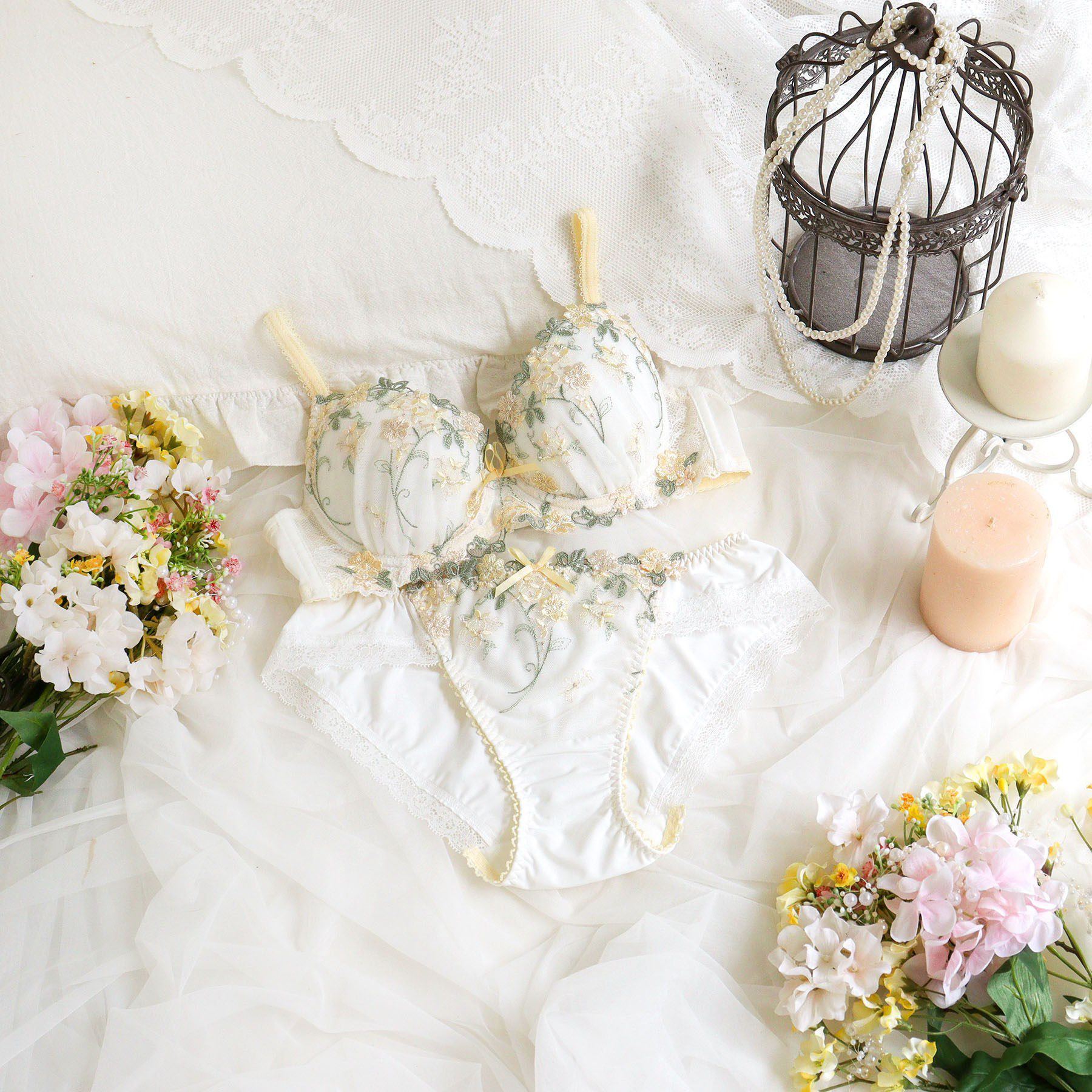 Risa Magli「ナヨン ブラジャー（B-D）＜サイドシェイプ＞」|インナー|