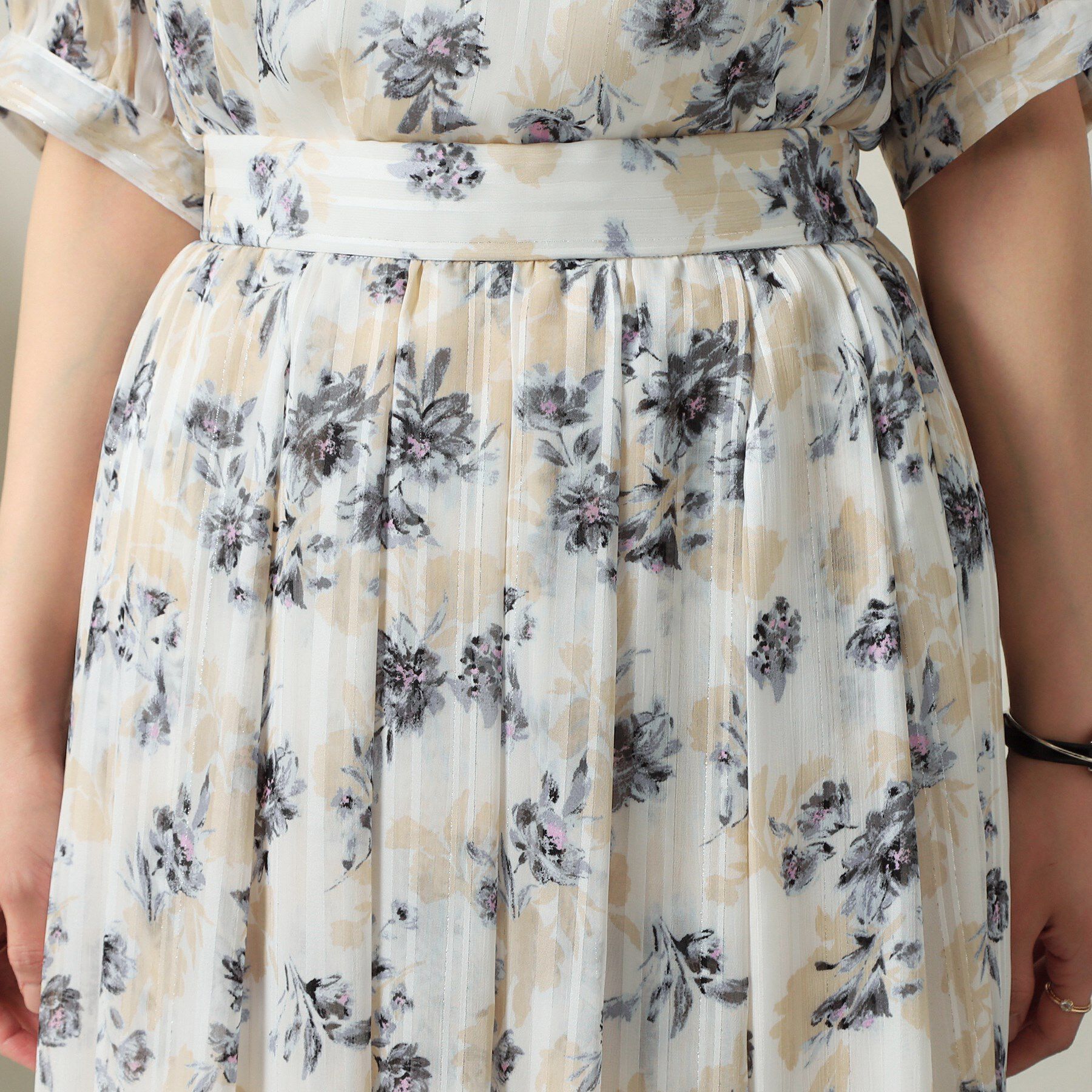 ITS&rsquo;DEMO「【ウエストゴム／手洗い可】ラメストライプ花柄スカート」|スカート|