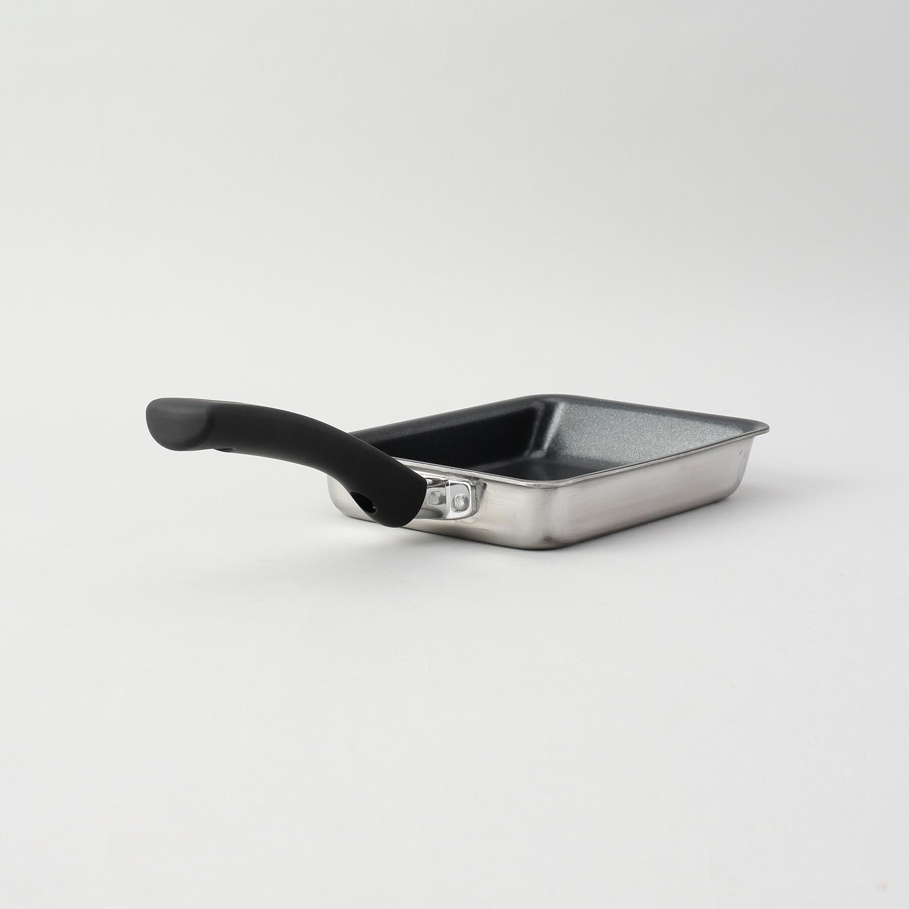 212 KITCHEN STORE「ミラマイト IH対応三層鋼エッグパン13&times;18cm」|食器・キッチングッズ|