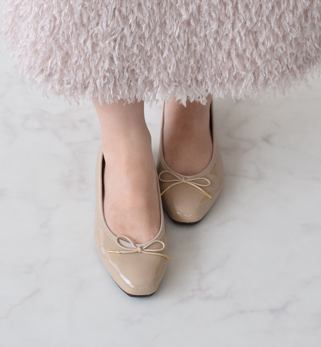 Bridget Birkin「【Bridget Birkin】スクエアトゥリボンレインフラットパンプス」|パンプス|