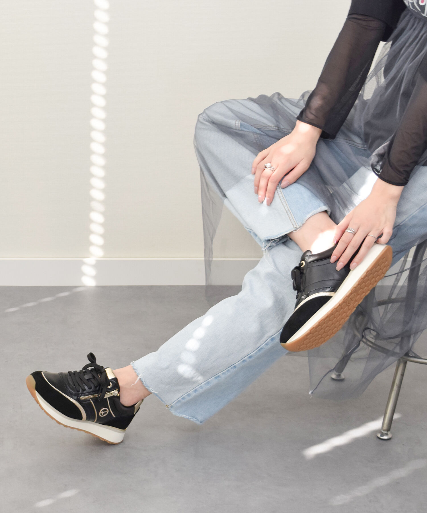 IMPORT SELECT「【Tamaris】サイドジップロゴスニーカー(455801)」|スニーカー|