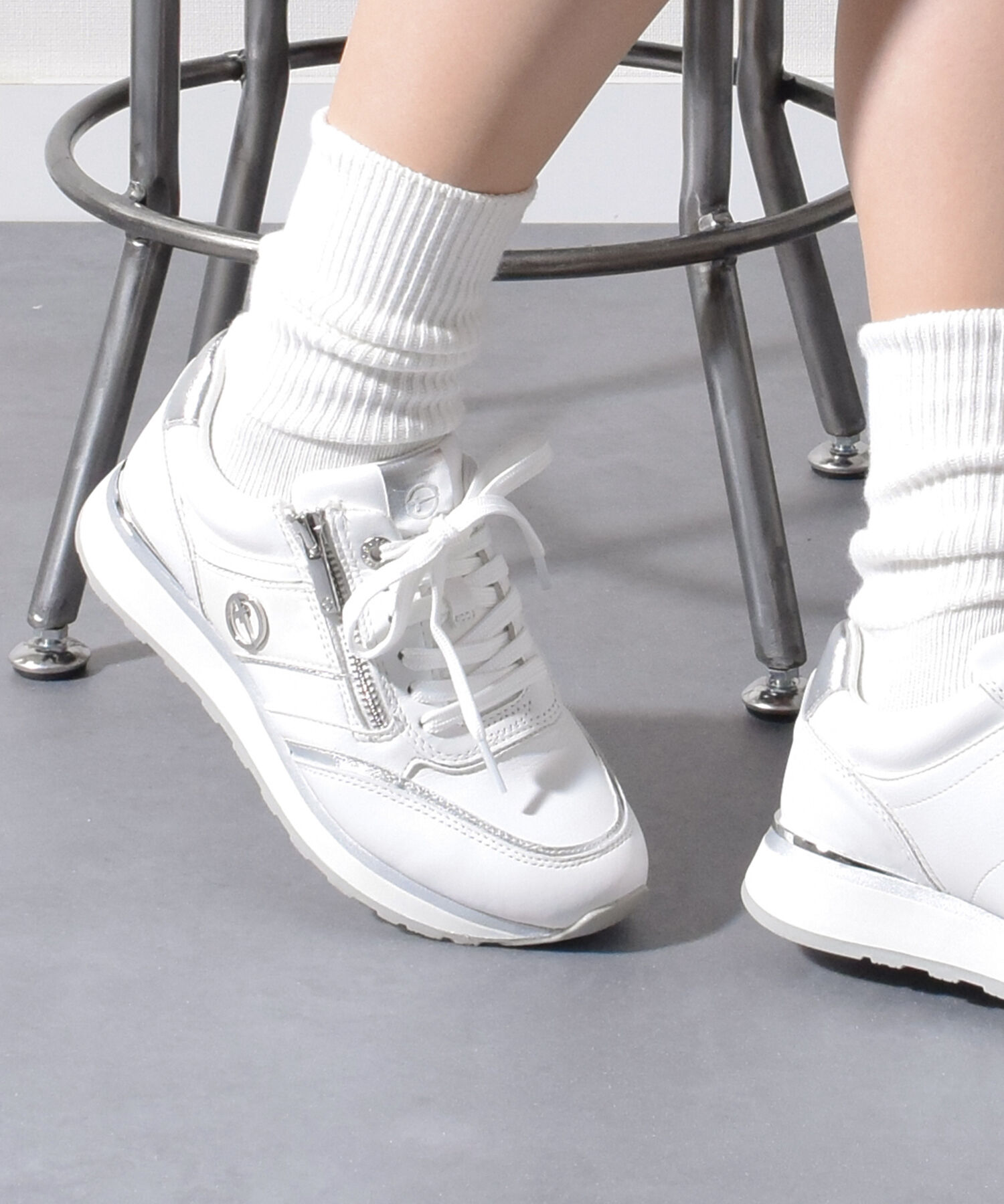 IMPORT SELECT「【Tamaris】サイドジップロゴスニーカー(455801)」|スニーカー|WH/C