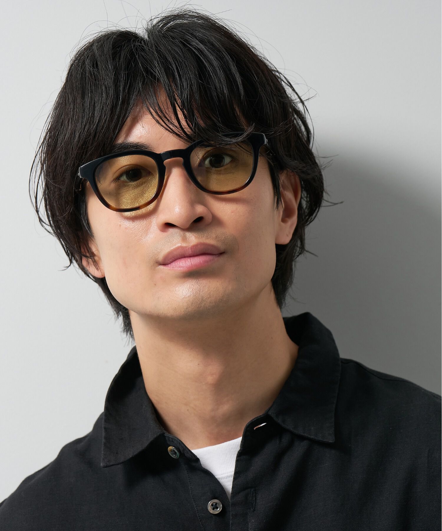  「ウェリントン型 調光サングラス 折りたたみ式｜レンズの色が変わるサングラス UNITED ARROWS Wellness」|サングラス|