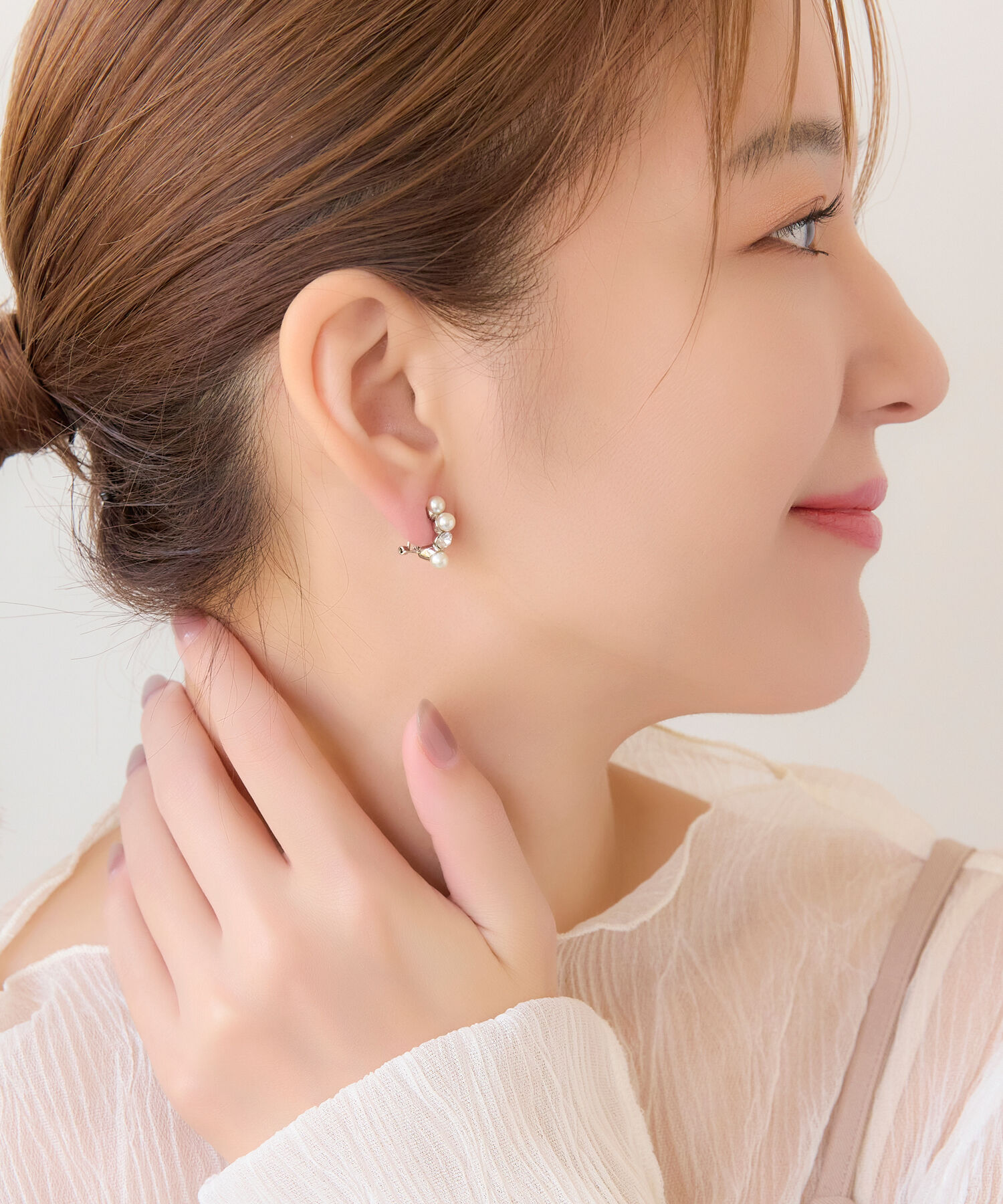 Phoebe「【シリーズ累計販売15000点突破】痛くないシリーズノーブルパールシャインエアリーイヤリング」|イヤリング|