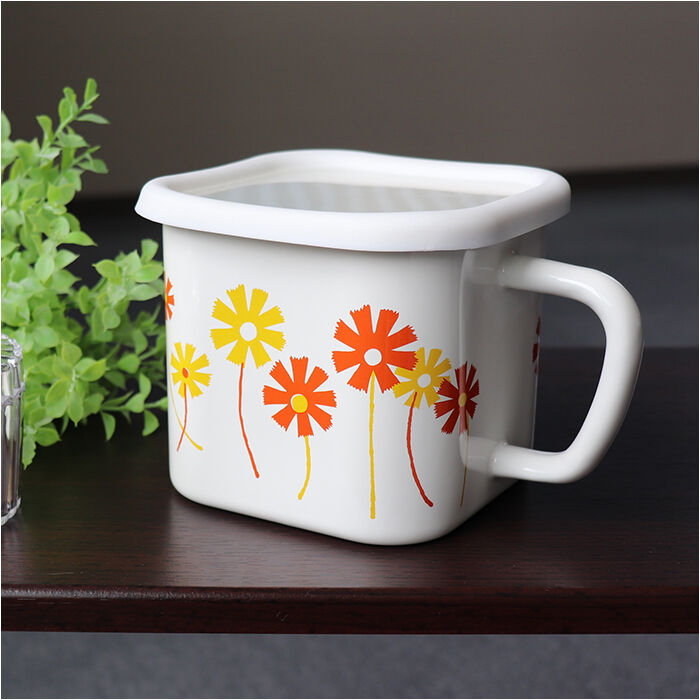 BACKYARD FAMILY「ホーロー 保存容器 アデリアレトロ 通販 琺瑯 ほうろう シール容器 耐熱 加熱 IH対応」|食器・キッチングッズ|