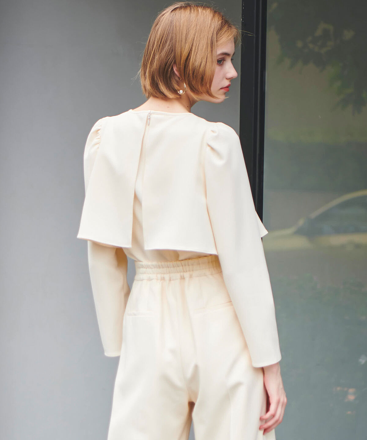 アンドクチュール「フロントフリルケープブラウス」|シャツ・ブラウス|