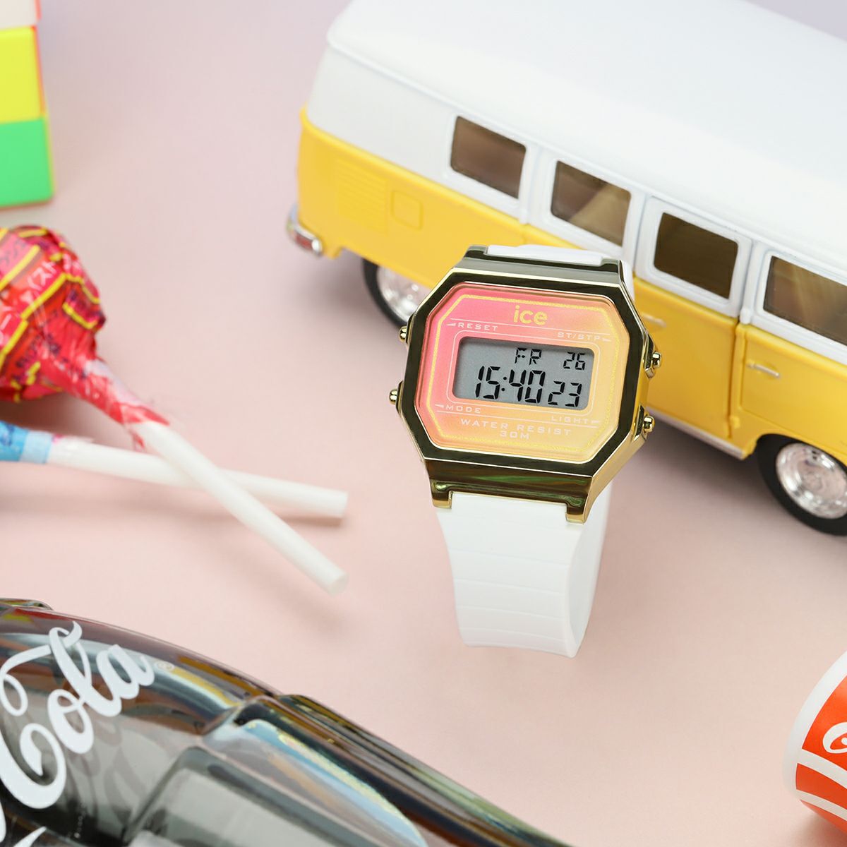 ICE-WATCH「〈ICE-WATCH(ｱｲｽｳｫｯﾁ)〉ICE digit retro ﾎﾜｲﾄﾄﾞﾘｰﾑｽｹｰﾌﾟ ｽﾓｰﾙ」|腕時計|YELLOW GOLD