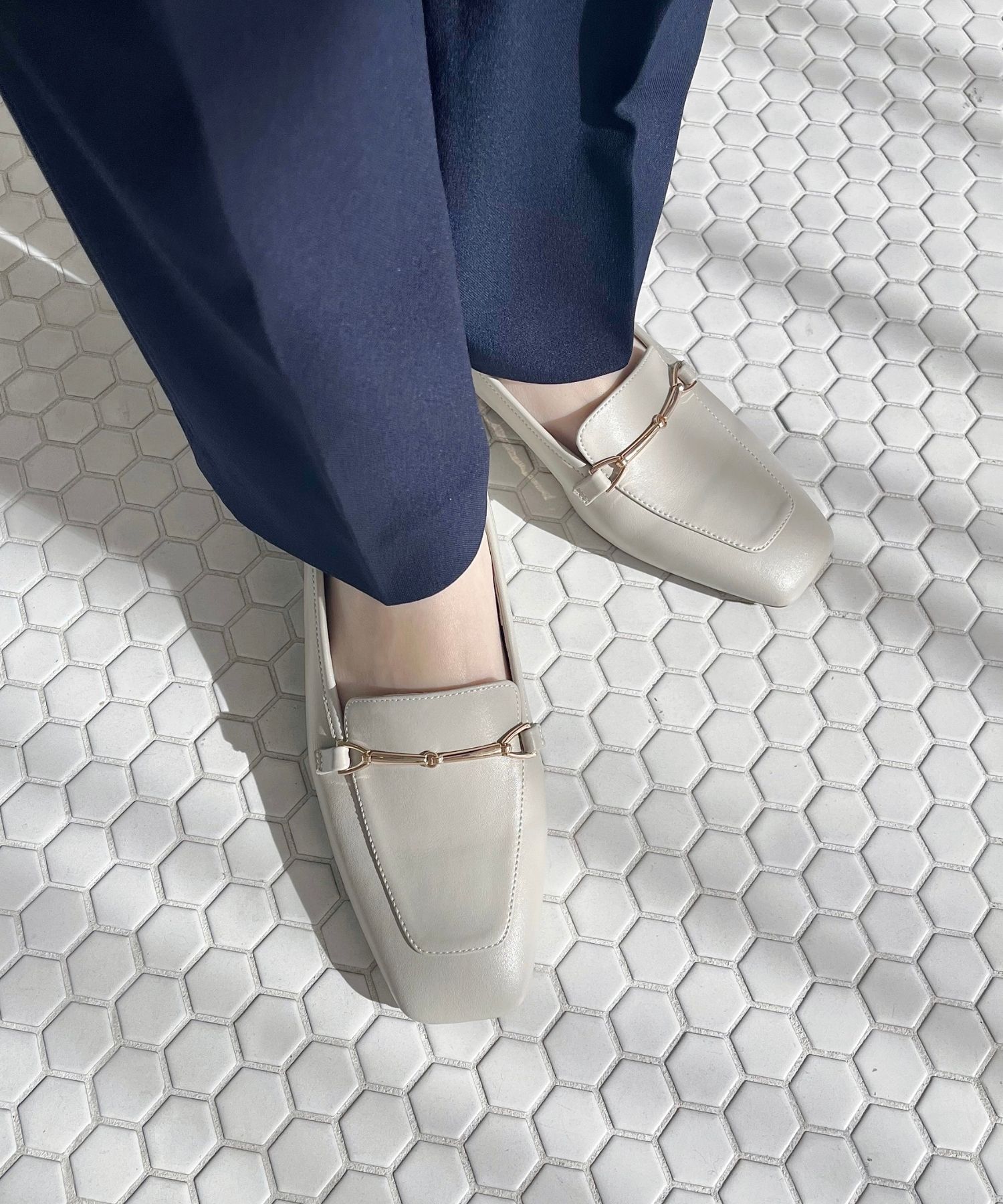 WA Oriental TRaffic「●人気シリーズ●メタリックラインビットヒールローファー/52101 ローファー」|パンプス|