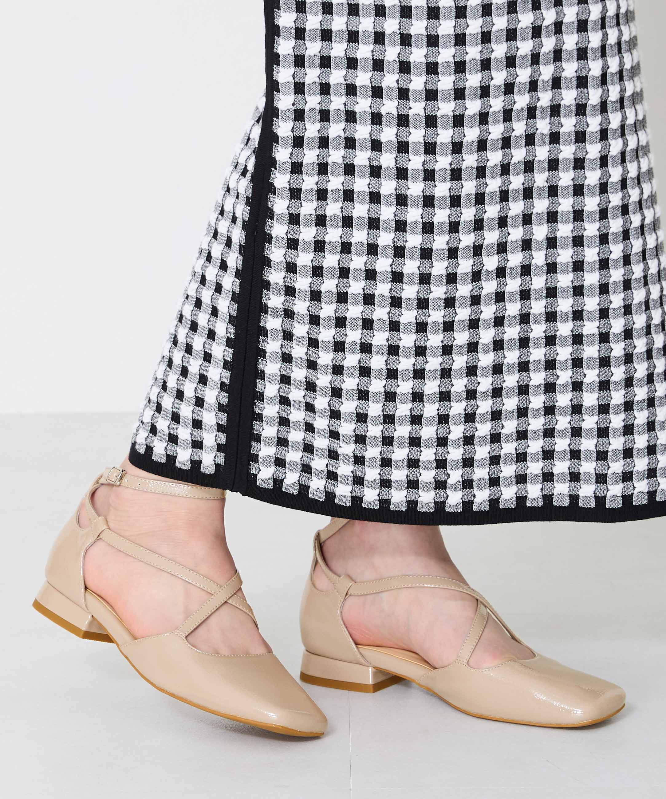 ORiental TRaffic「●2025春夏新作●クロスデザインフラットパンプス/51119」|パンプス|BEIGE