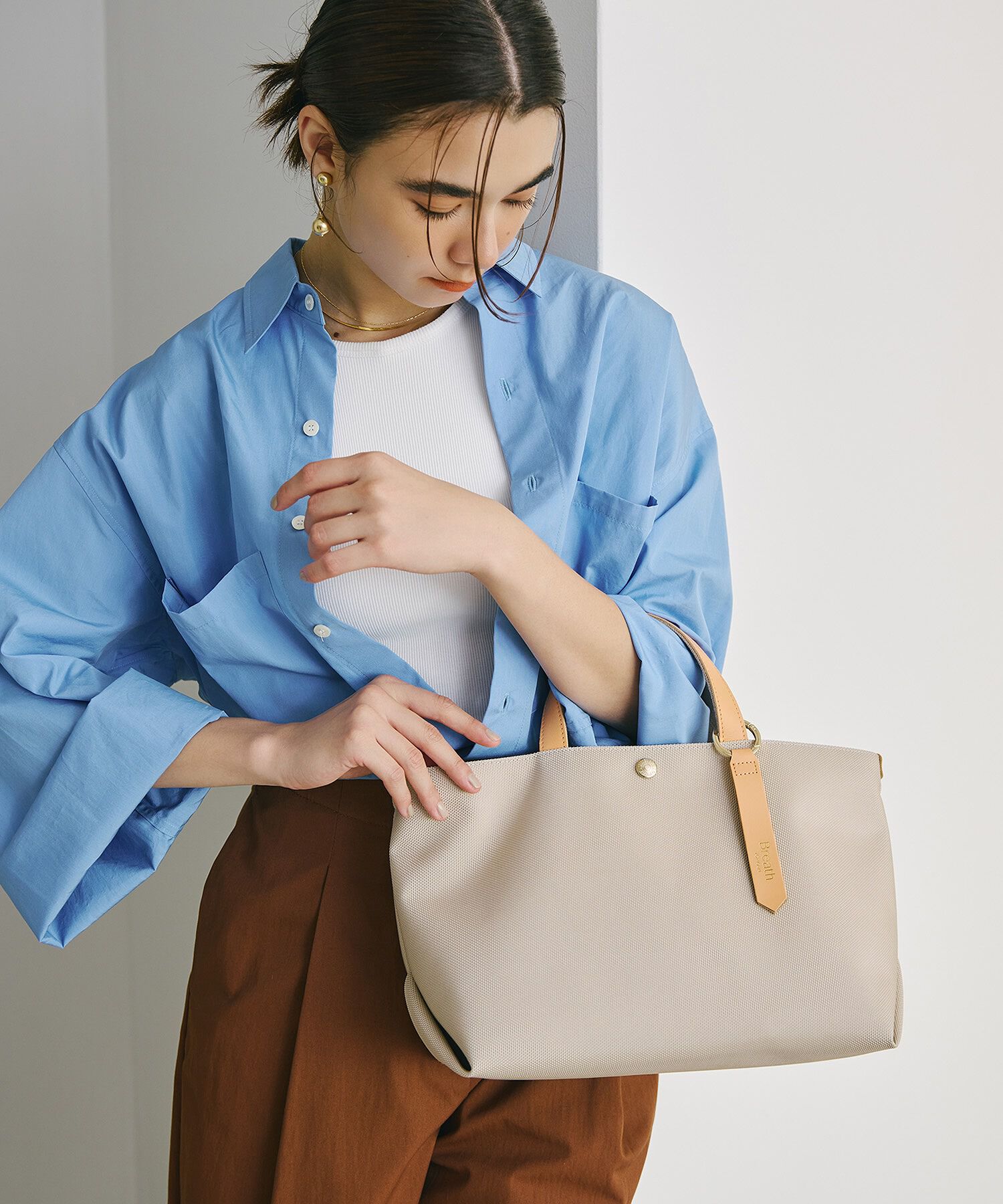 TOPKAPI BREATH「【新色追加】【Breath TOPKAPI】Aerial エアリアル ナイロン カラーストラップ付き トートバッグ /軽量」|トートバッグ|ライトベージュ