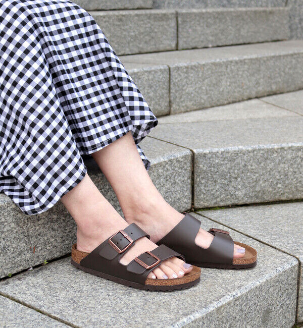 BIRKENSTOCK「【ビルケンシュトック】アリゾナ/ダークブラウン ナチュラルレザー/サンダル メンズ レディース」|サンダル|ダークブラウン