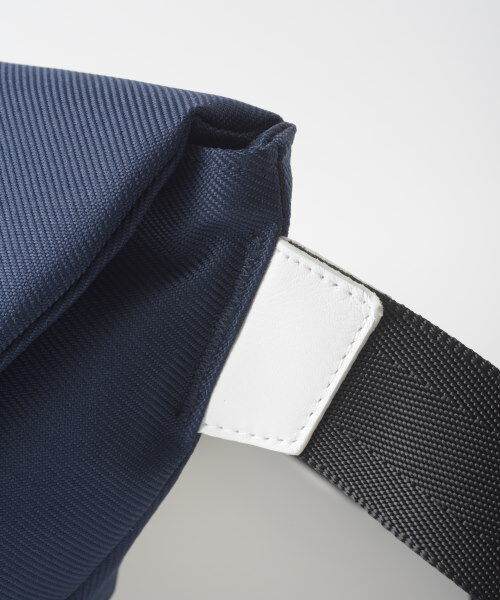  「Hutte ボディバッグ」|ショルダー・メッセンジャー|