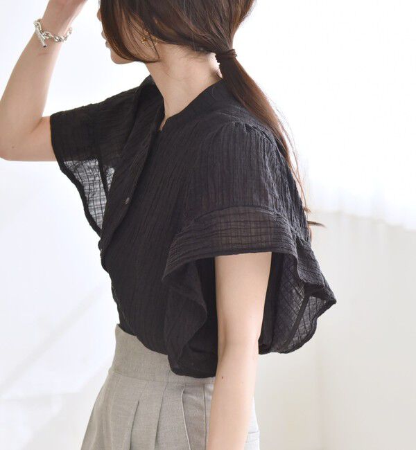 quaranciel「quaranciel:〈洗濯機可能〉スタンドカラー シアー フリル ハーフスリーブ ブラウス」|シャツ・ブラウス|