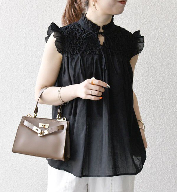 SHIPS any「SHIPS any:〈洗濯機可能〉ハンドスモッキング コットン フリル スタンドカラー ブラウス」|シャツ・ブラウス|