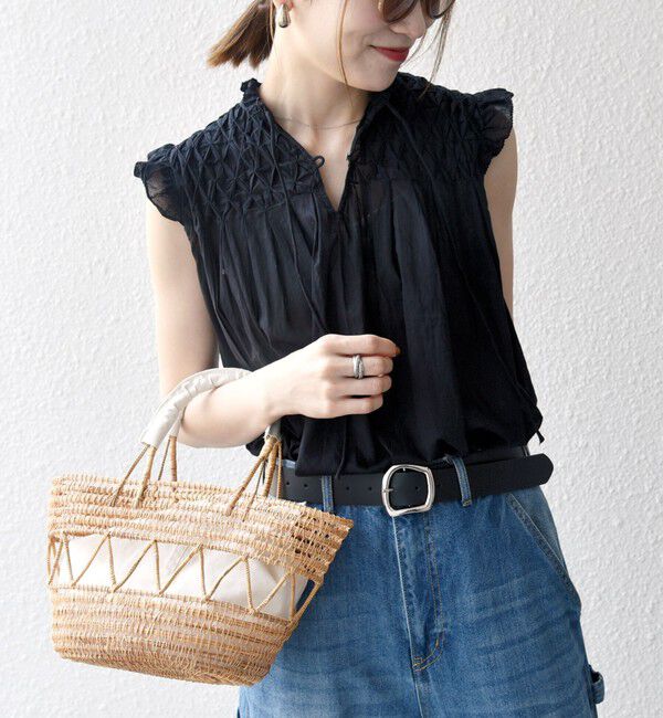 SHIPS any「SHIPS any:〈洗濯機可能〉ハンドスモッキング コットン フリル スタンドカラー ブラウス」|シャツ・ブラウス|