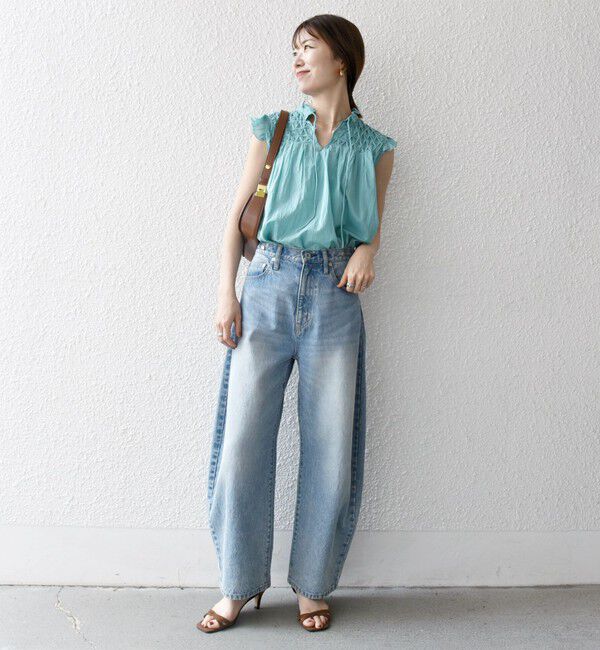 SHIPS any「SHIPS any:〈洗濯機可能〉ハンドスモッキング コットン フリル スタンドカラー ブラウス」|シャツ・ブラウス|