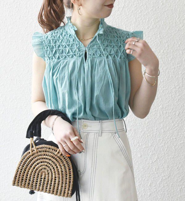 SHIPS any「SHIPS any:〈洗濯機可能〉ハンドスモッキング コットン フリル スタンドカラー ブラウス」|シャツ・ブラウス|