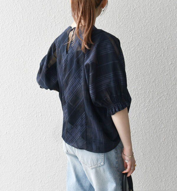 SHIPS any「SHIPS any:〈洗濯機可能〉シアー チェック ドルマン シャーリング パフ ブラウス」|シャツ・ブラウス|