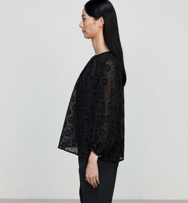 Ballsey「エンブロイダリーオーガンザ クルーネックブラウス」|シャツ・ブラウス|