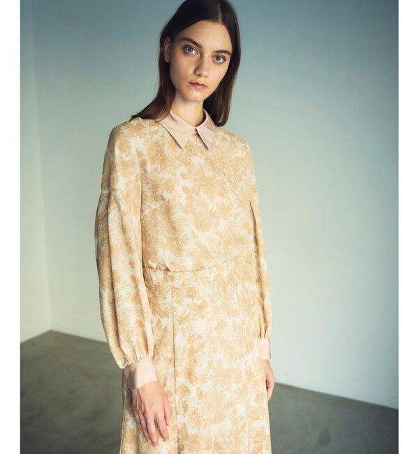 GRACE CONTINENTAL「フラワーフロッキープリントトップ」|シャツ・ブラウス|ベージュ