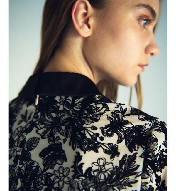 GRACE CONTINENTAL「フラワーフロッキープリントトップ」|シャツ・ブラウス|