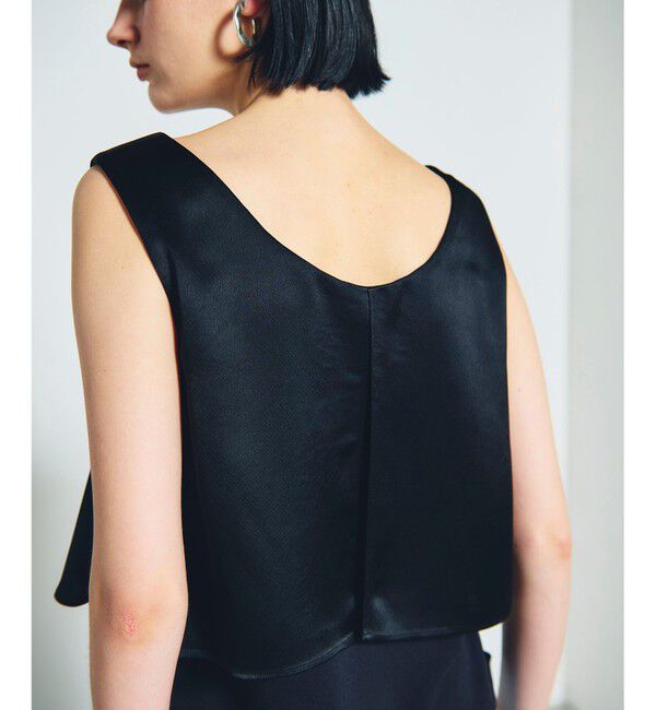 Grace Class「バックコンシャスサテンノースリーブ」|シャツ・ブラウス|