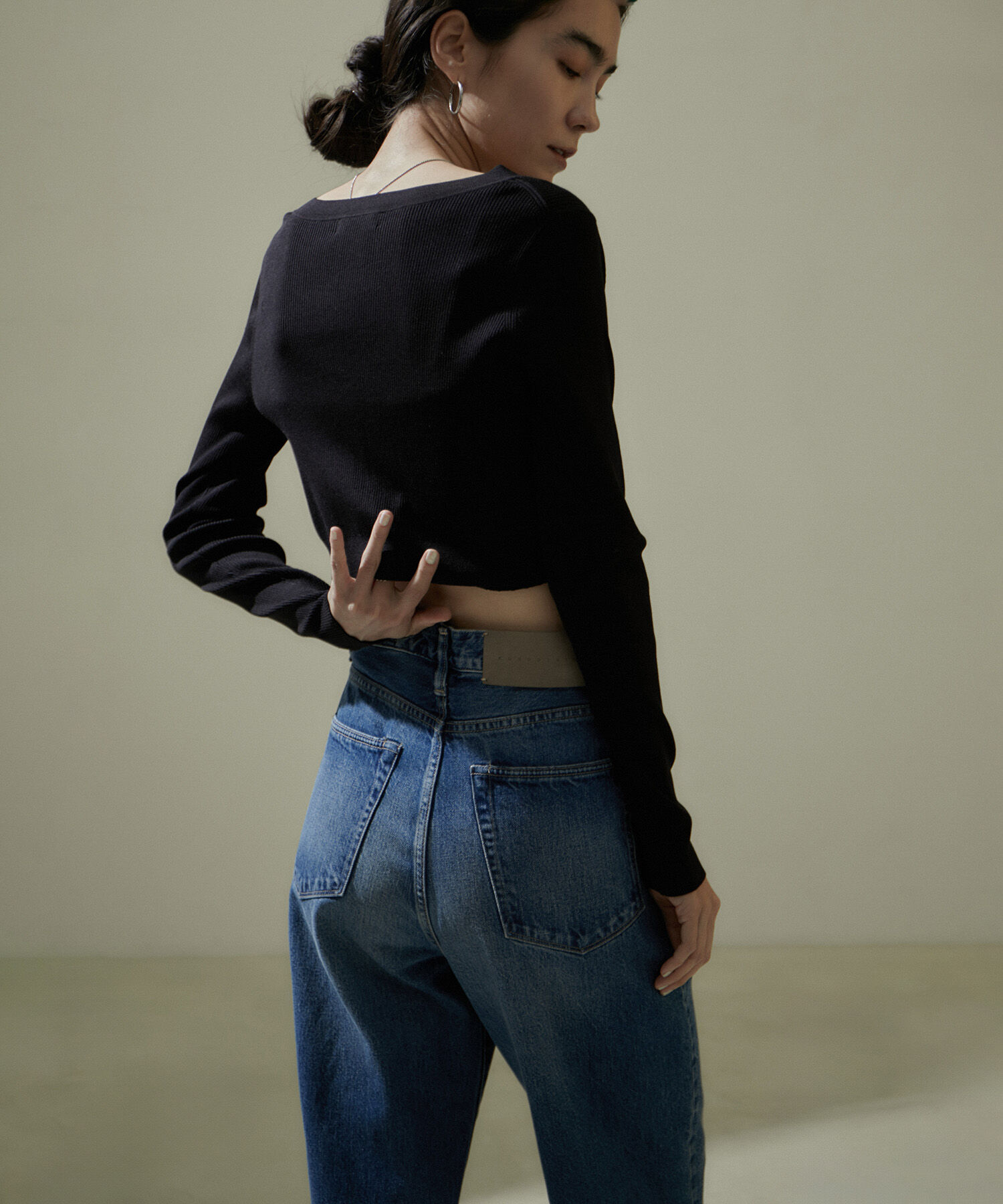 SALON adam et rope'「ウォッシャブルシルククロップドVネックカーディガン」|カーディガン|