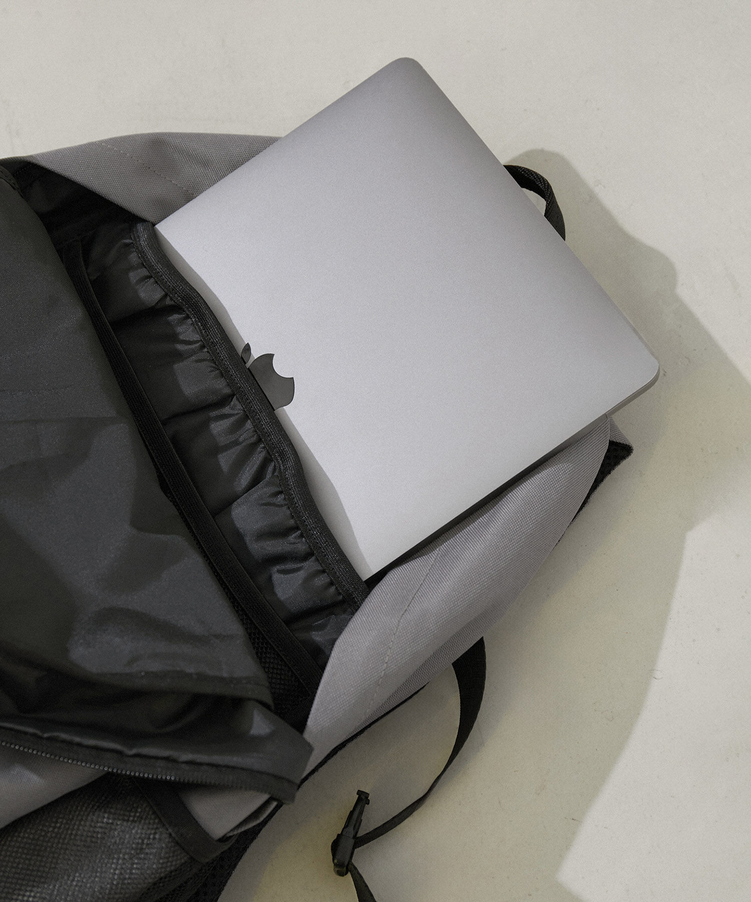 SALON adam et rope'「【KiU for SALON（キウ）】[撥水加工]別注リュック/バックパック」|リュック|