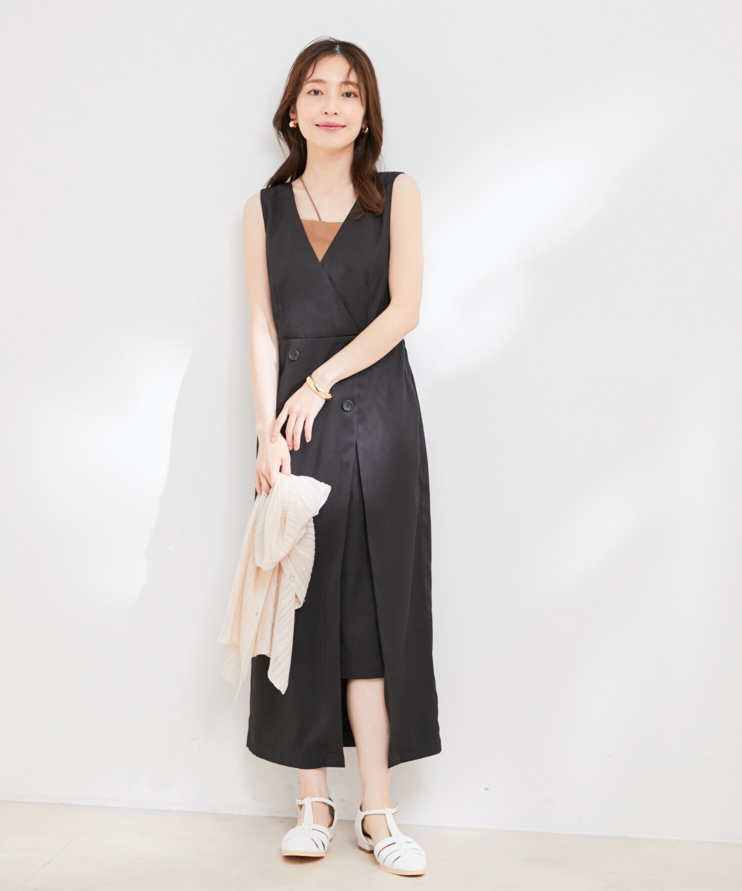 VIS「【洗える】アシンメトリークロスストラップキャミソール」|キャミソール|