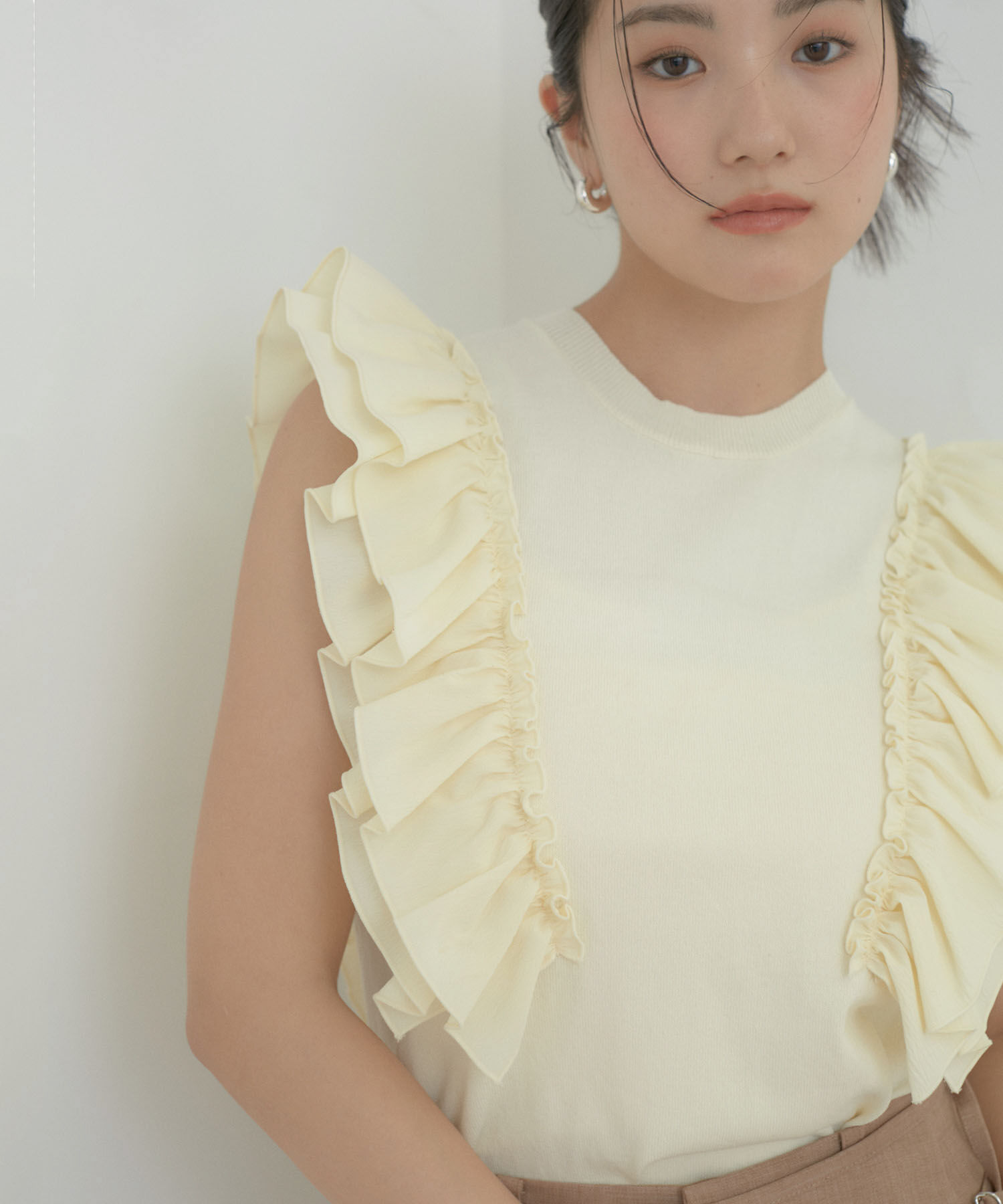 VIS「【洗える】異素材ドッキングフリルニットプルオーバー」|Tシャツ・カットソー|