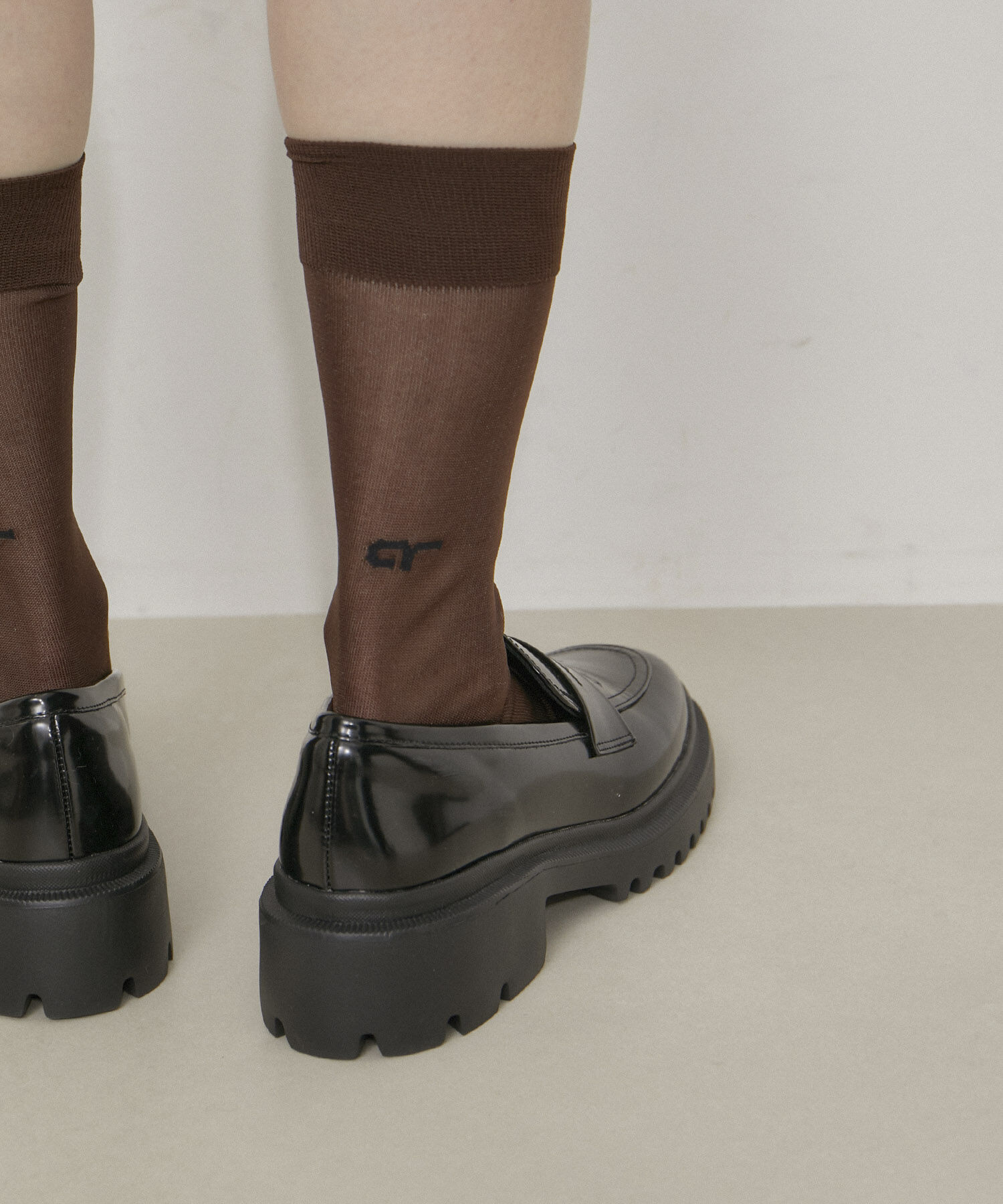 ADAM ET ROPE'「シアーARロゴソックス」|ソックス|ダークブラウン(20)