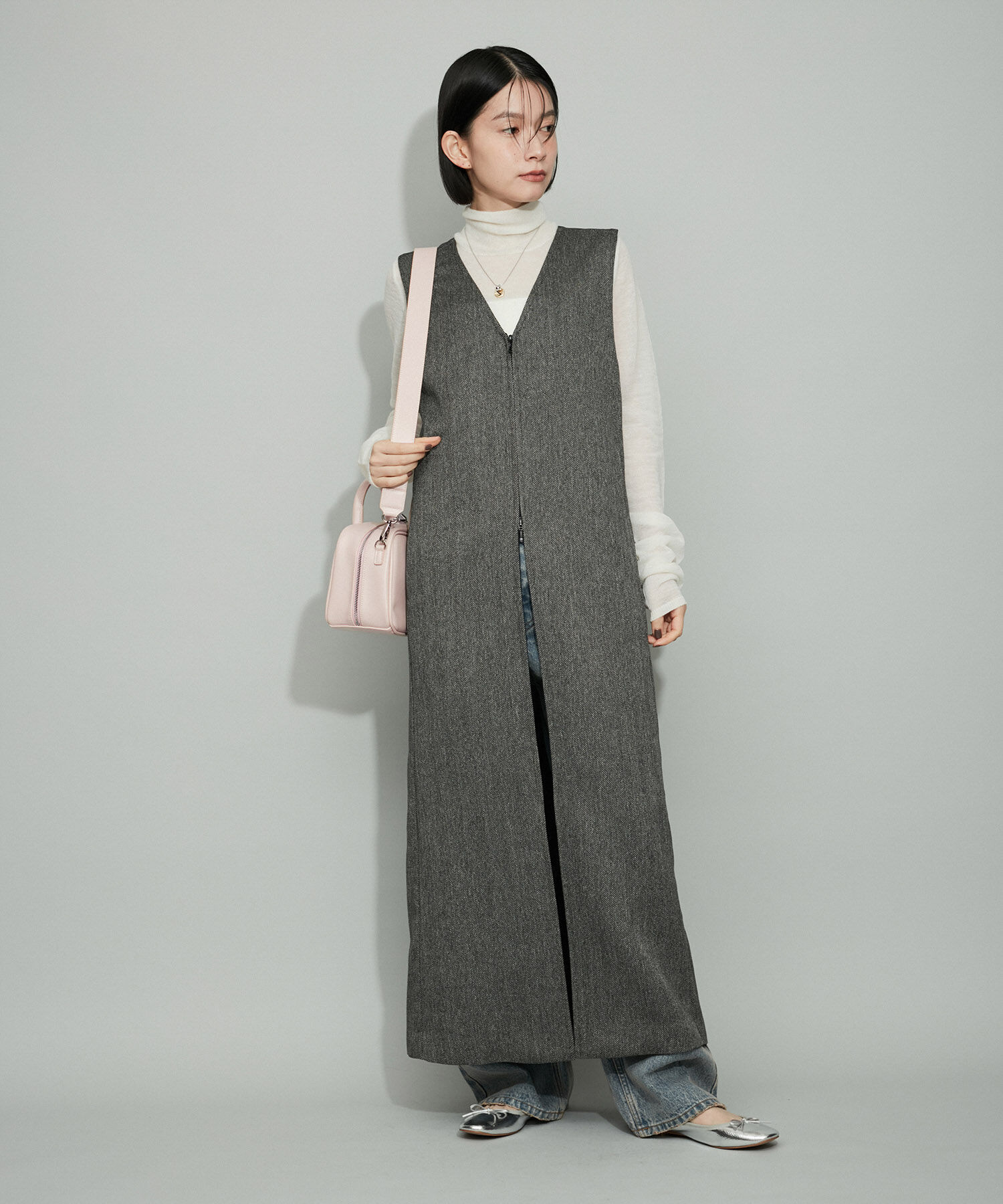 ADAM ET ROPE'「【一部WEB限定カラー・再入荷・サステナブル】ロゴスクエアボストンバッグ」|ショルダー・メッセンジャー|