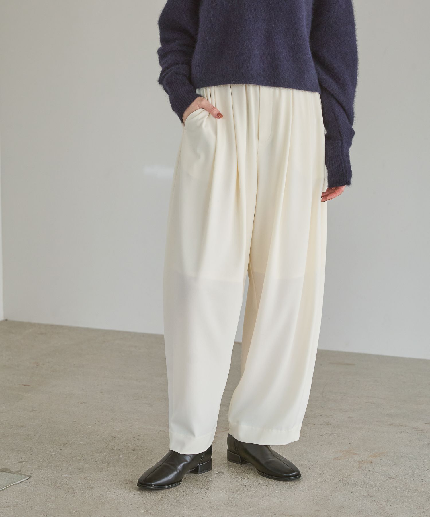 A part by 「スラックスコクーンボリュームパンツ」|スラックス|ナチュラル