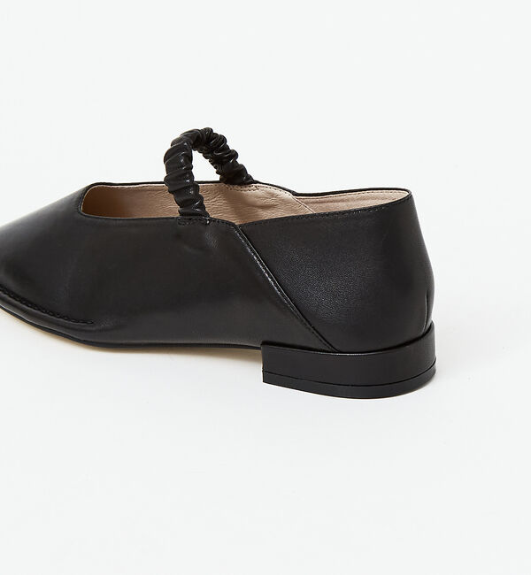 AU BANNISTER「ステッチダウンキャザーベルトバブーシュフラット」|パンプス|