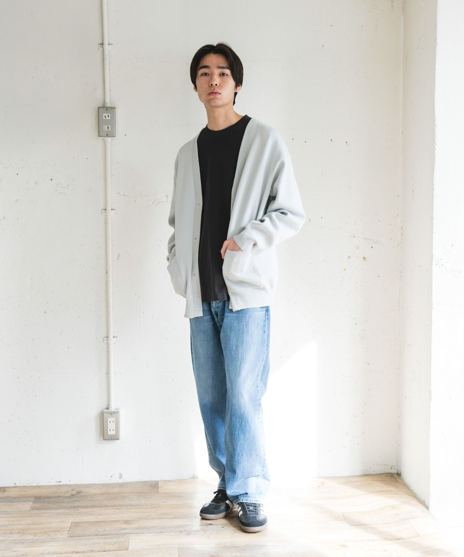 URBAN RESEARCH DOORS「『UR TECH Renew Knit』Vネックカーディガン」|カーディガン|