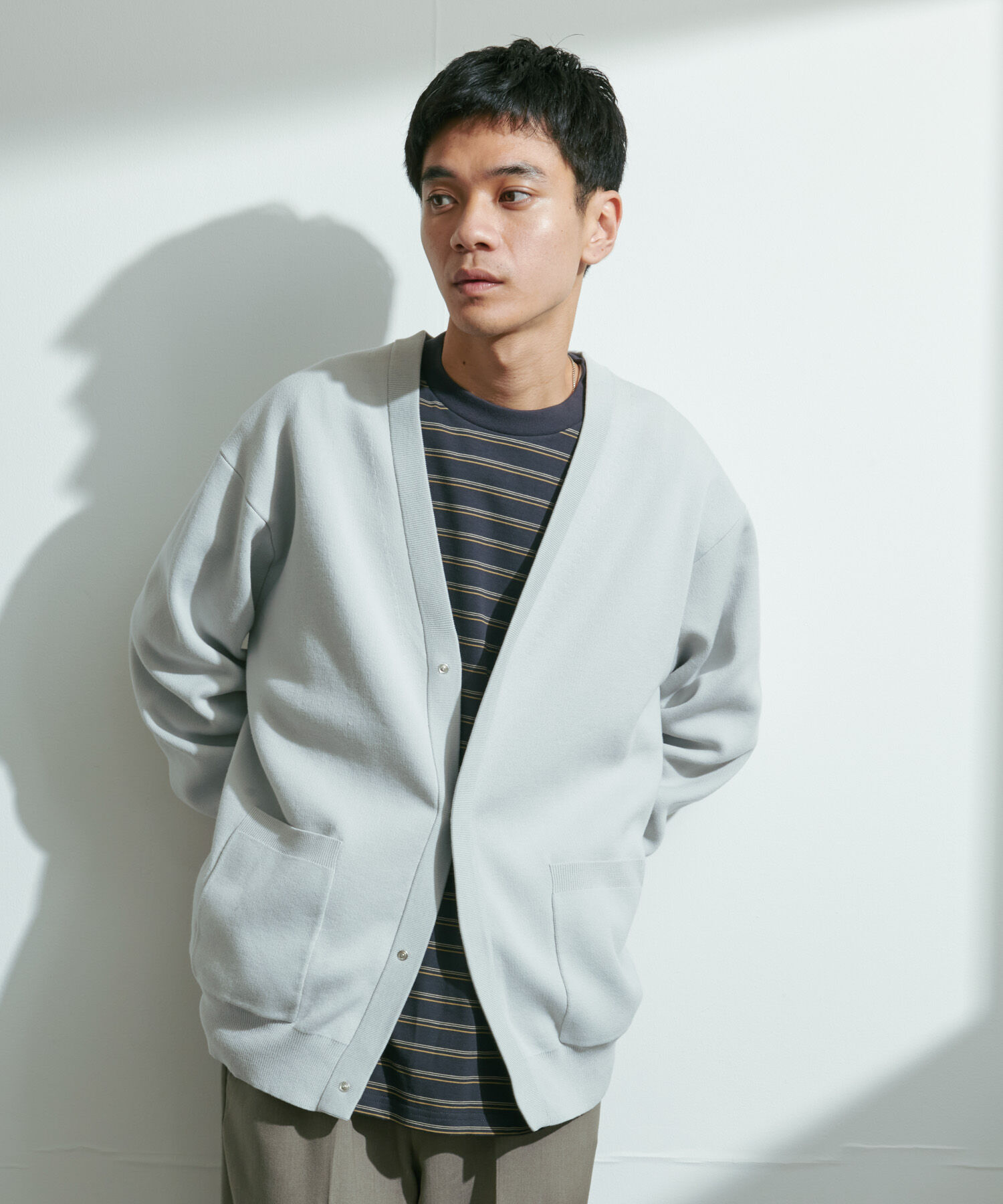 URBAN RESEARCH DOORS「『UR TECH Renew Knit』Vネックカーディガン」|カーディガン|