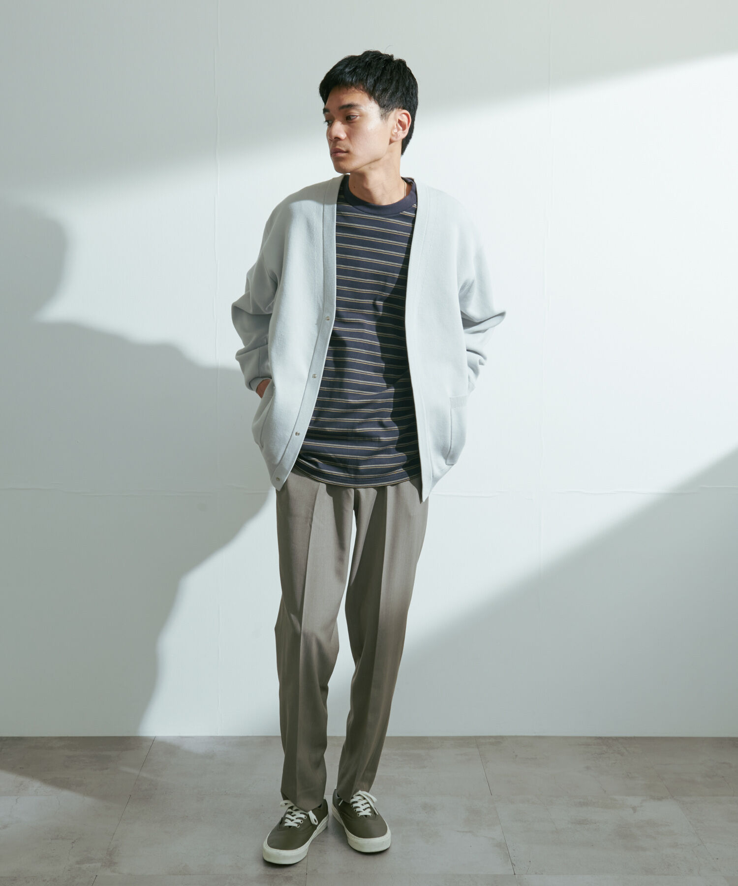 URBAN RESEARCH DOORS「『UR TECH Renew Knit』Vネックカーディガン」|カーディガン|