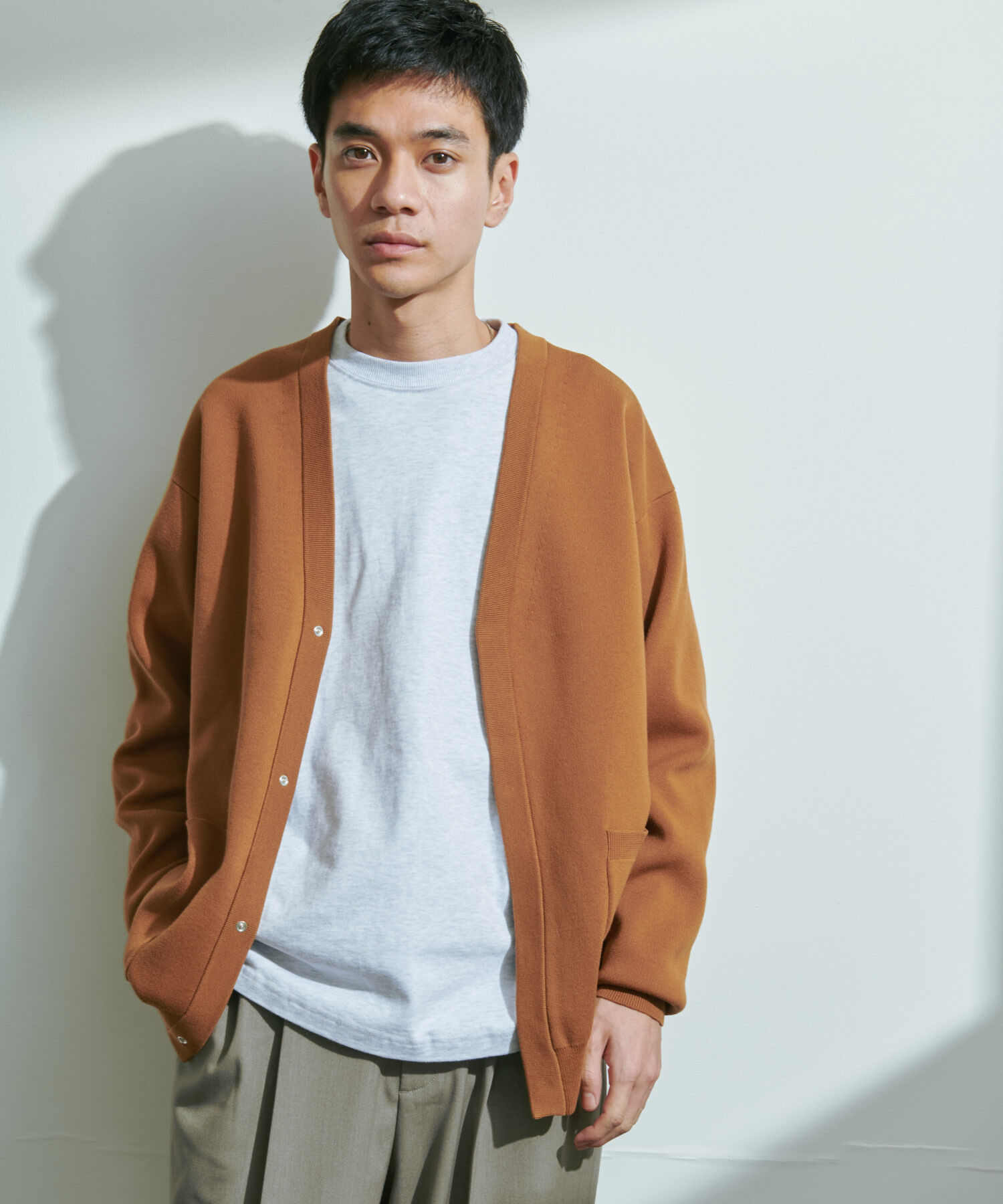 URBAN RESEARCH DOORS「『UR TECH Renew Knit』Vネックカーディガン」|カーディガン|
