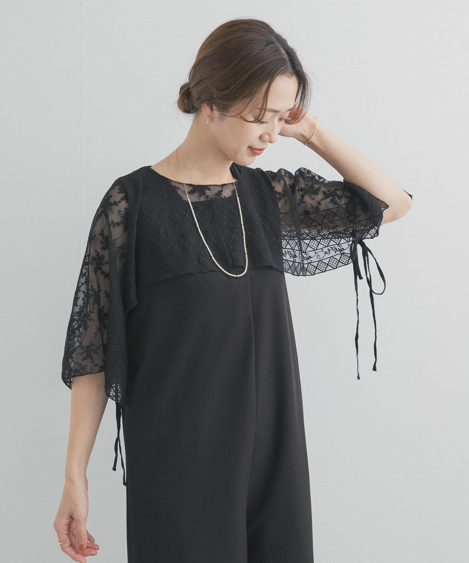 URBAN RESEARCH DOORS「2WAYレースカバー」|ストール|ブラック