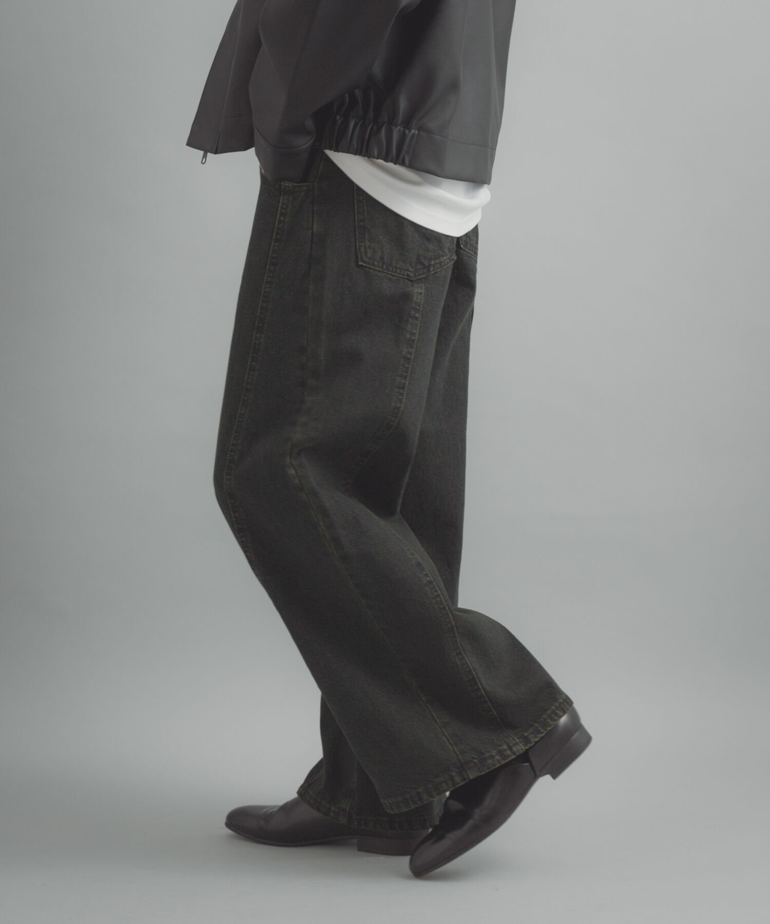 SENSE OF PLACE by URBAN RESEARCH「ケミカルバギーワイドデニムパンツ」|デニム|